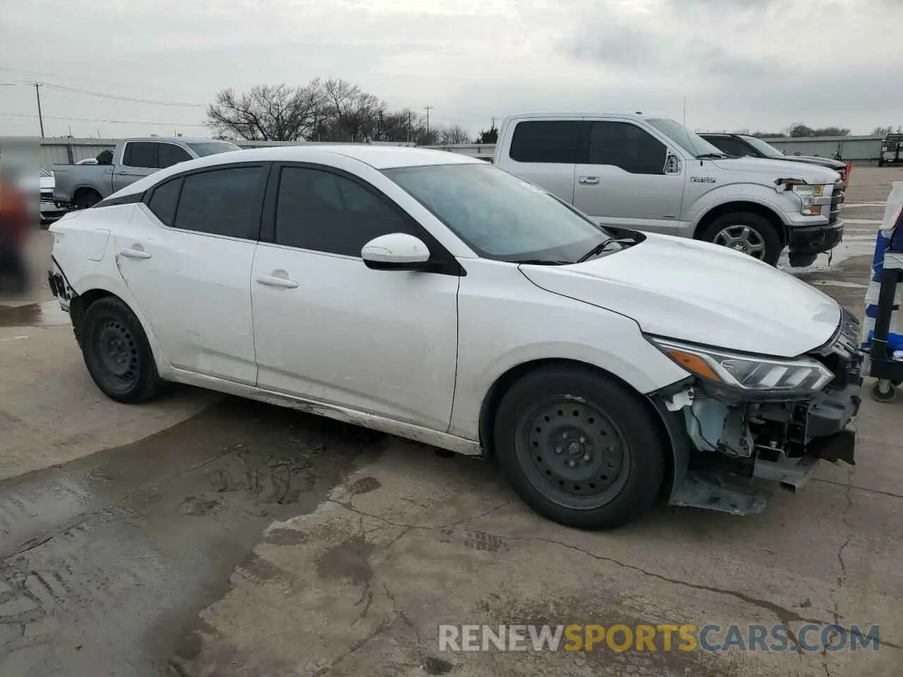 4 Photograph of a damaged car 3N1AB8BV5NY241154 NISSAN SENTRA 2022