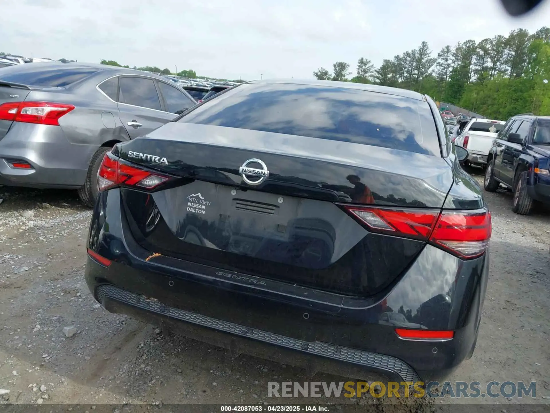 16 Photograph of a damaged car 3N1AB8BV6NY210530 NISSAN SENTRA 2022