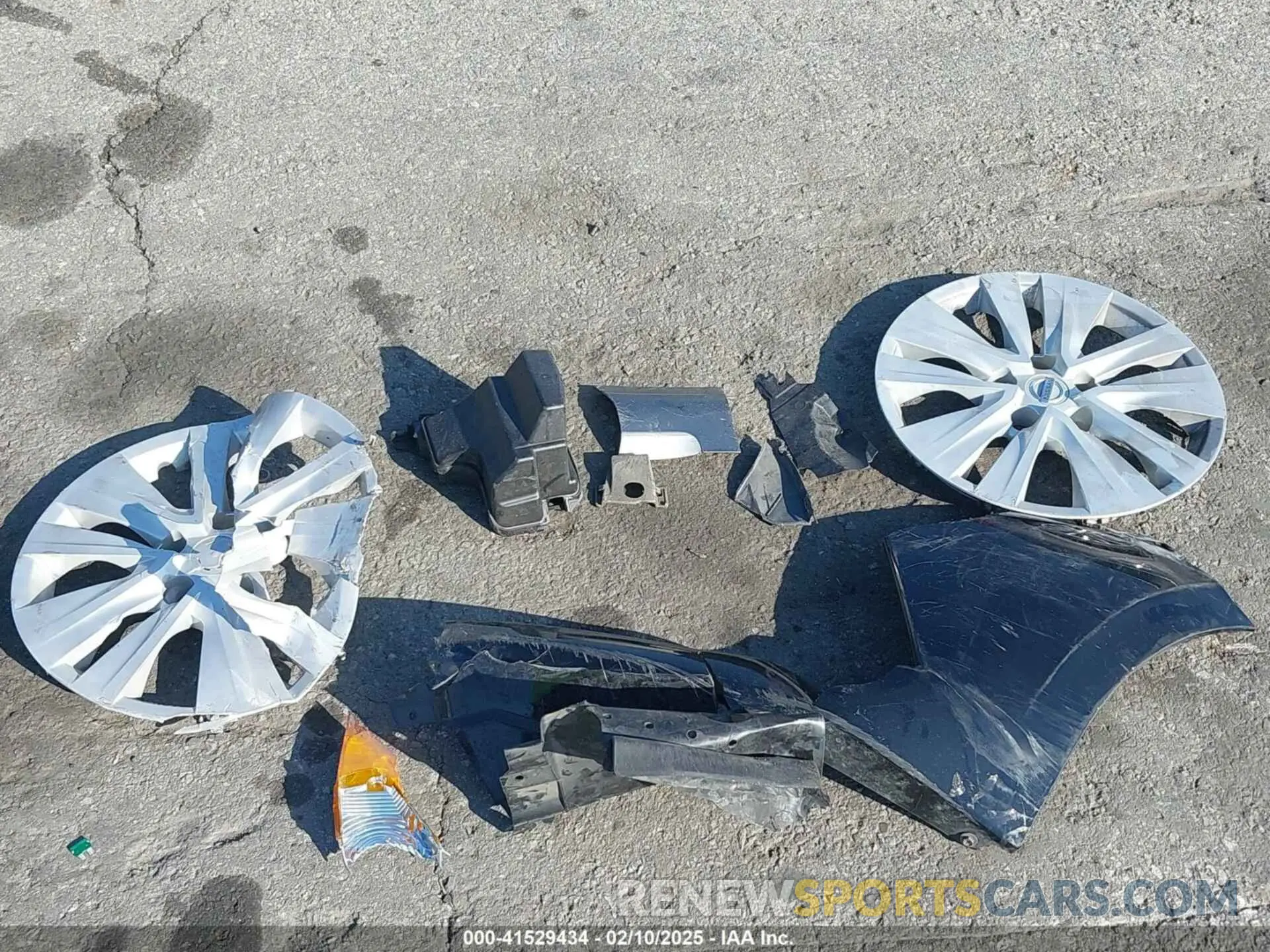 11 Photograph of a damaged car 3N1AB8BV6NY213976 NISSAN SENTRA 2022