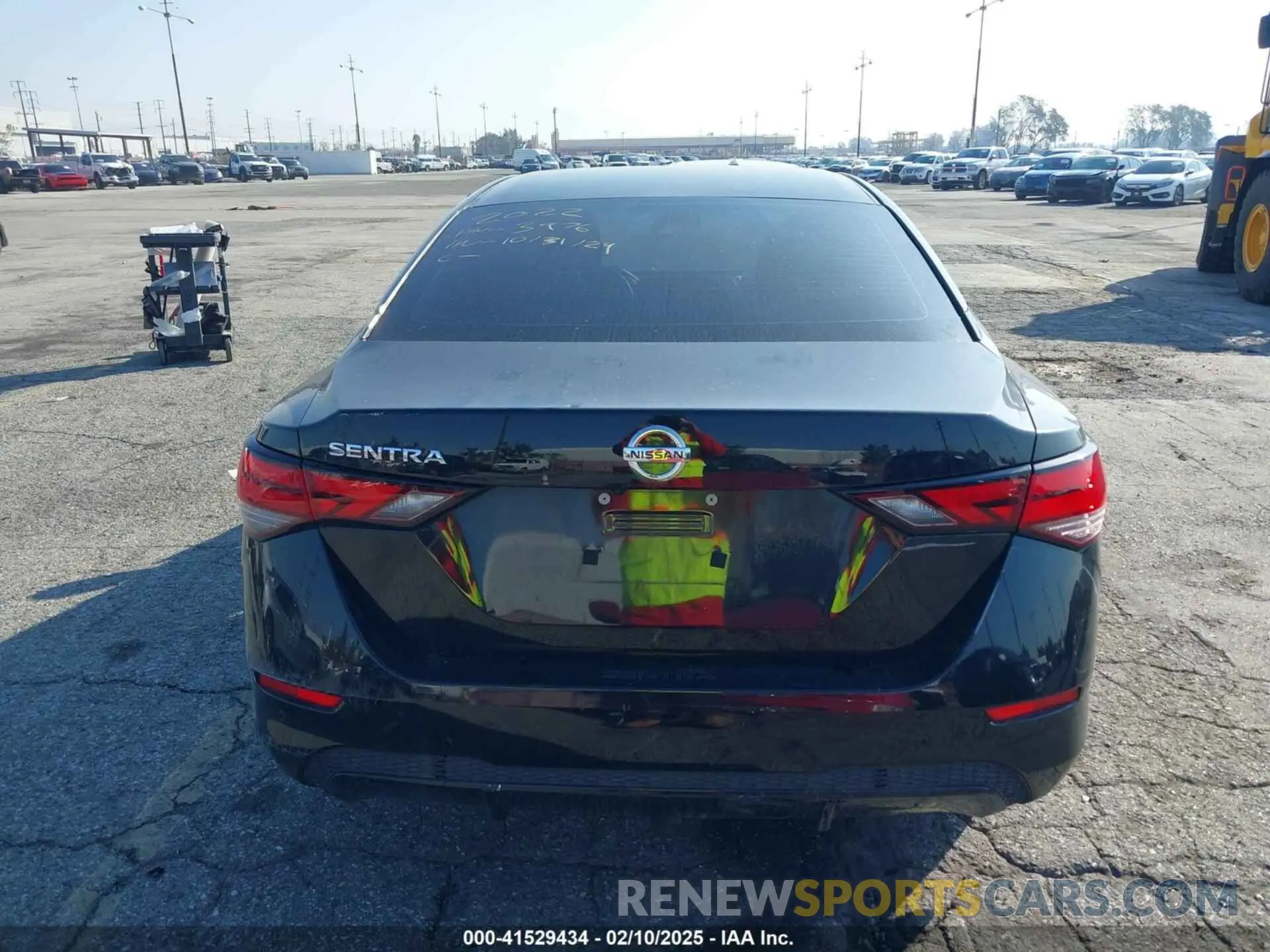 16 Photograph of a damaged car 3N1AB8BV6NY213976 NISSAN SENTRA 2022