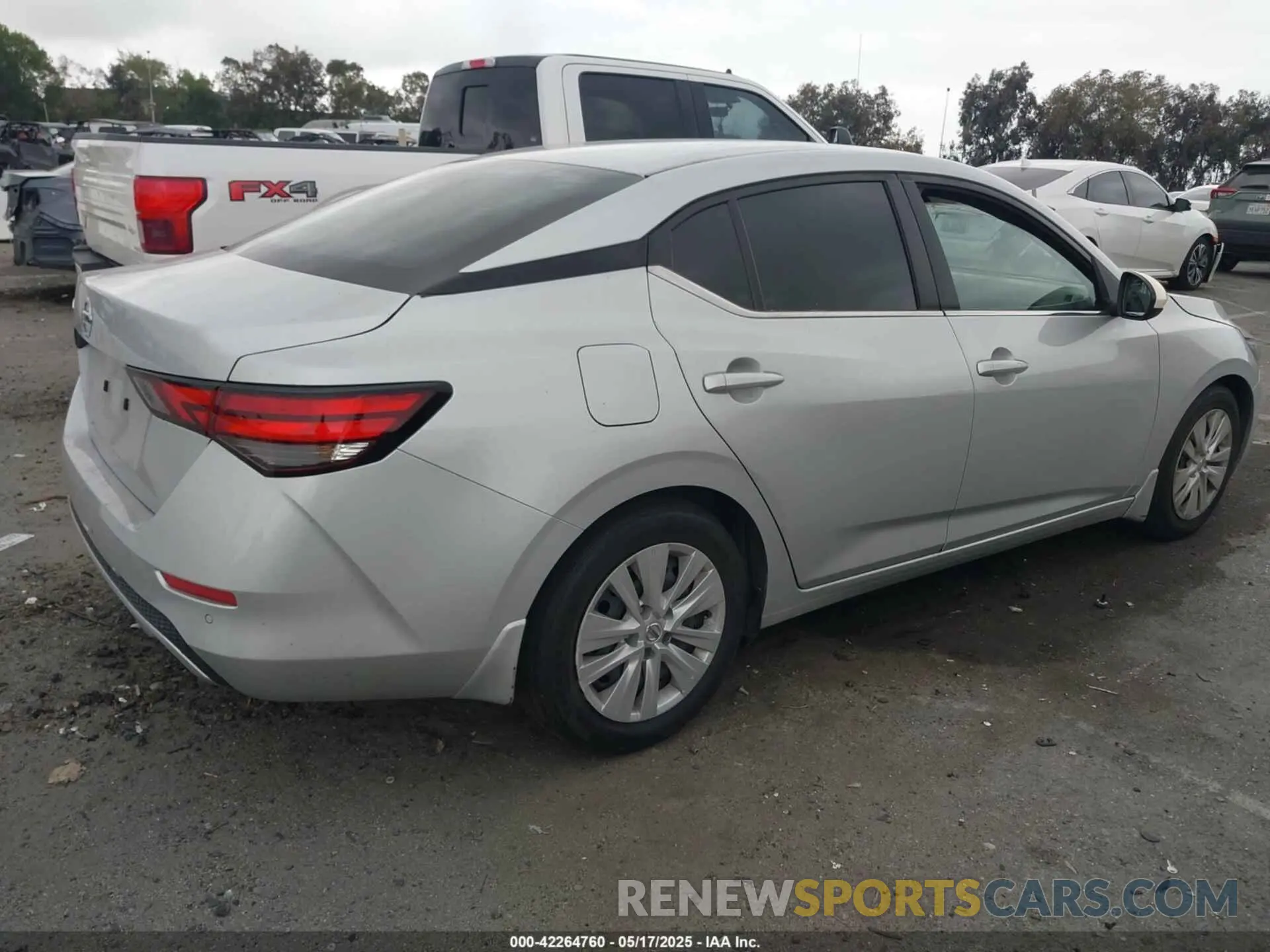 4 Photograph of a damaged car 3N1AB8BV9NY238547 NISSAN SENTRA 2022