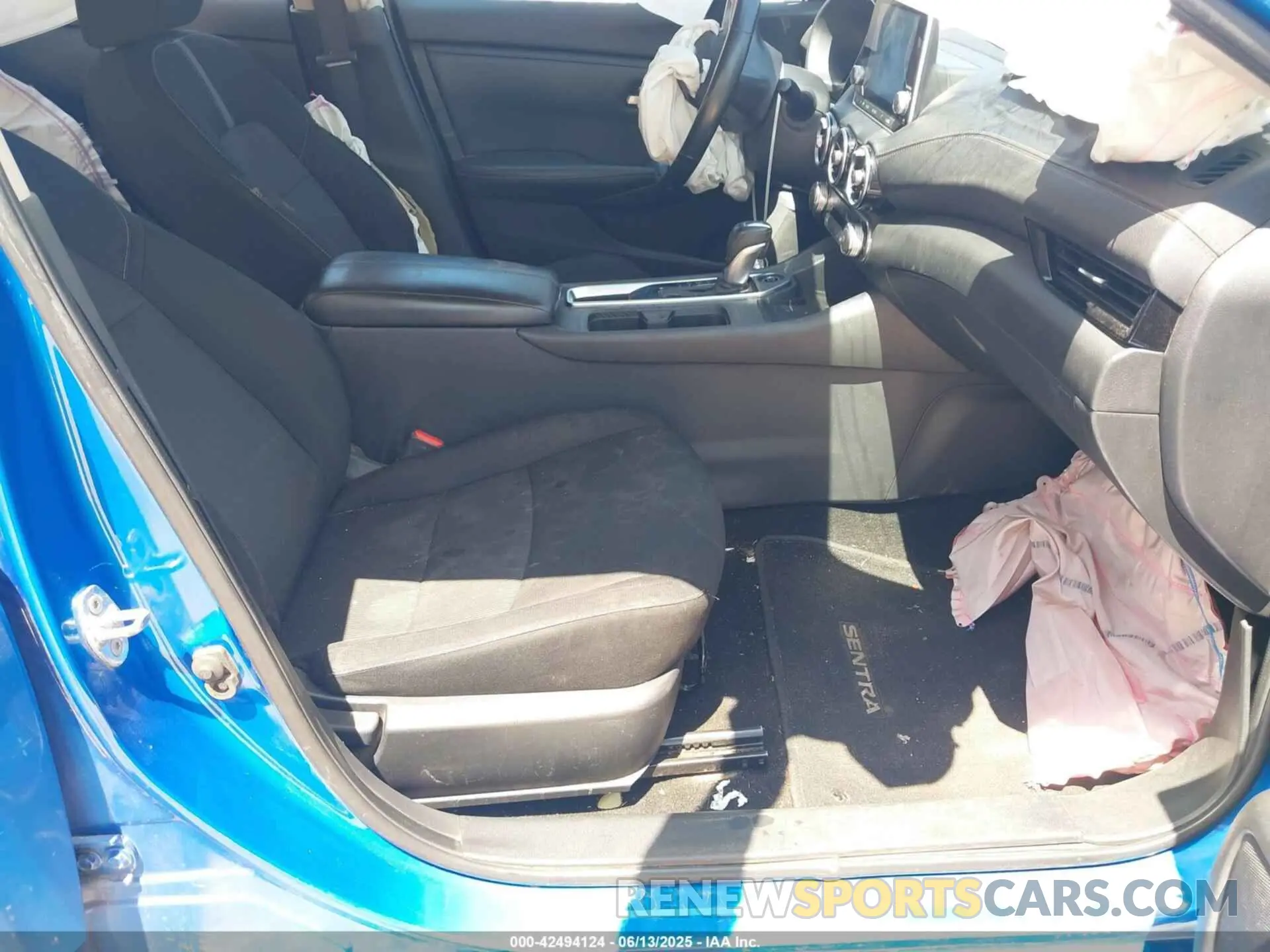5 Photograph of a damaged car 3N1AB8CV0NY242758 NISSAN SENTRA 2022