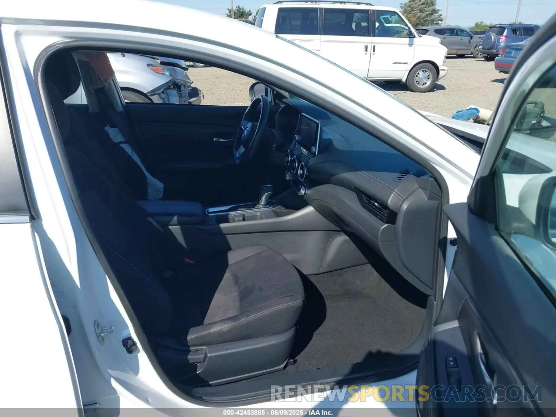 5 Photograph of a damaged car 3N1AB8CV0NY244235 NISSAN SENTRA 2022