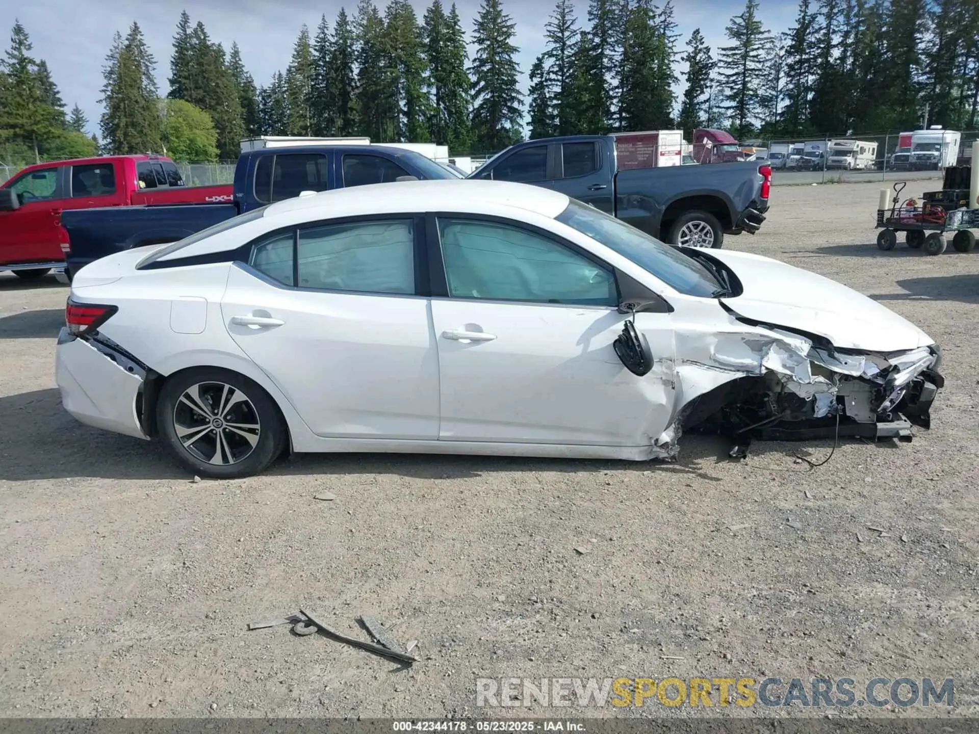 13 Photograph of a damaged car 3N1AB8CV1NY272528 NISSAN SENTRA 2022