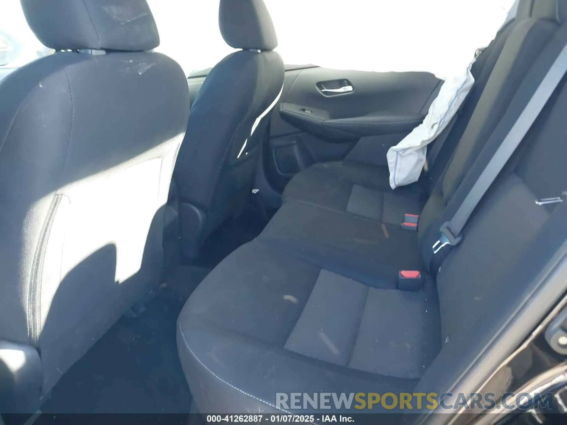 8 Photograph of a damaged car 3N1AB8CV1NY303356 NISSAN SENTRA 2022
