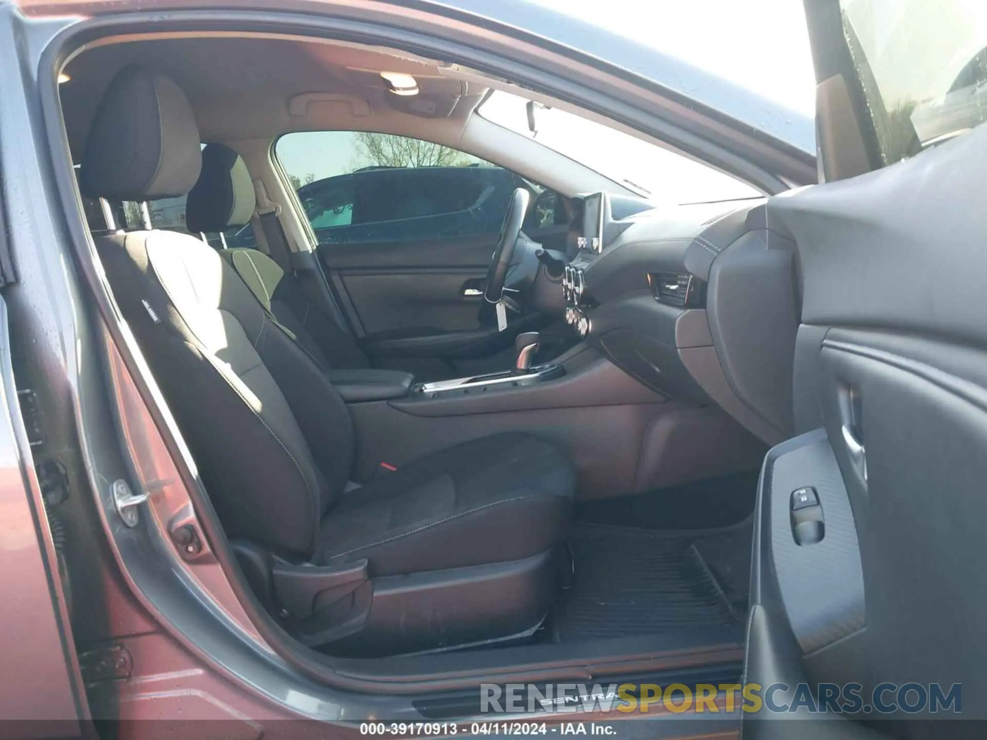 5 Photograph of a damaged car 3N1AB8CV1NY304300 NISSAN SENTRA 2022