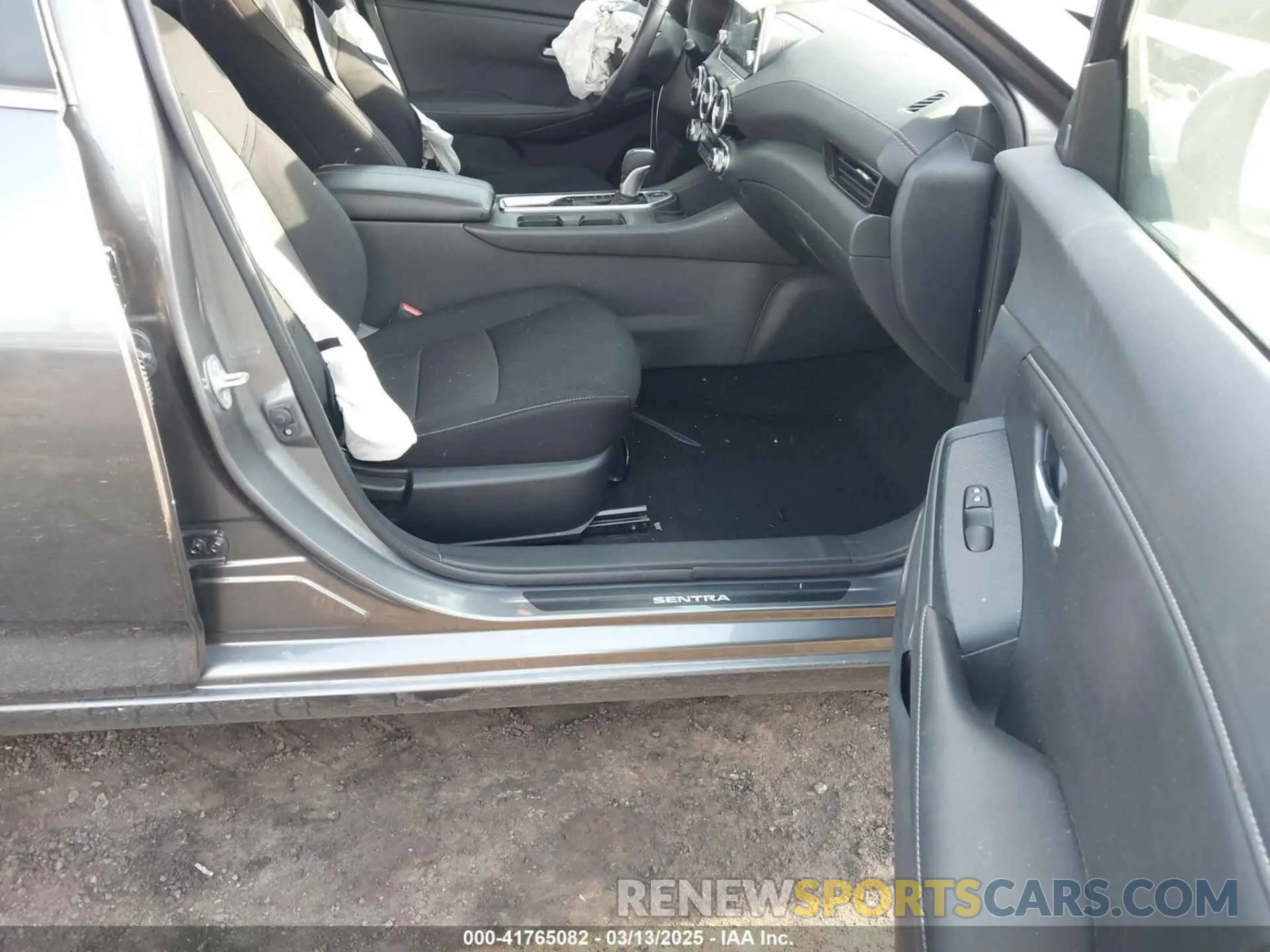 5 Photograph of a damaged car 3N1AB8CV2NY215206 NISSAN SENTRA 2022