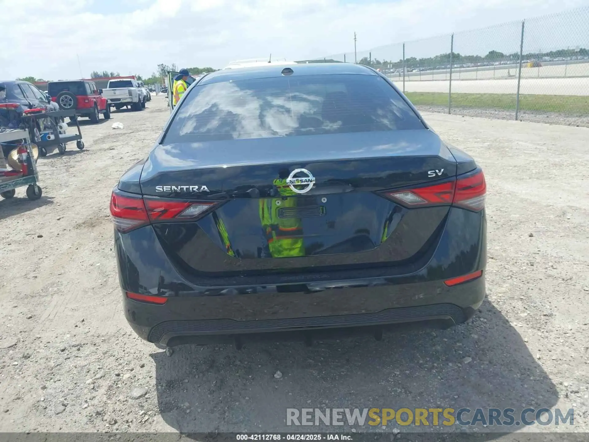16 Photograph of a damaged car 3N1AB8CV2NY278533 NISSAN SENTRA 2022