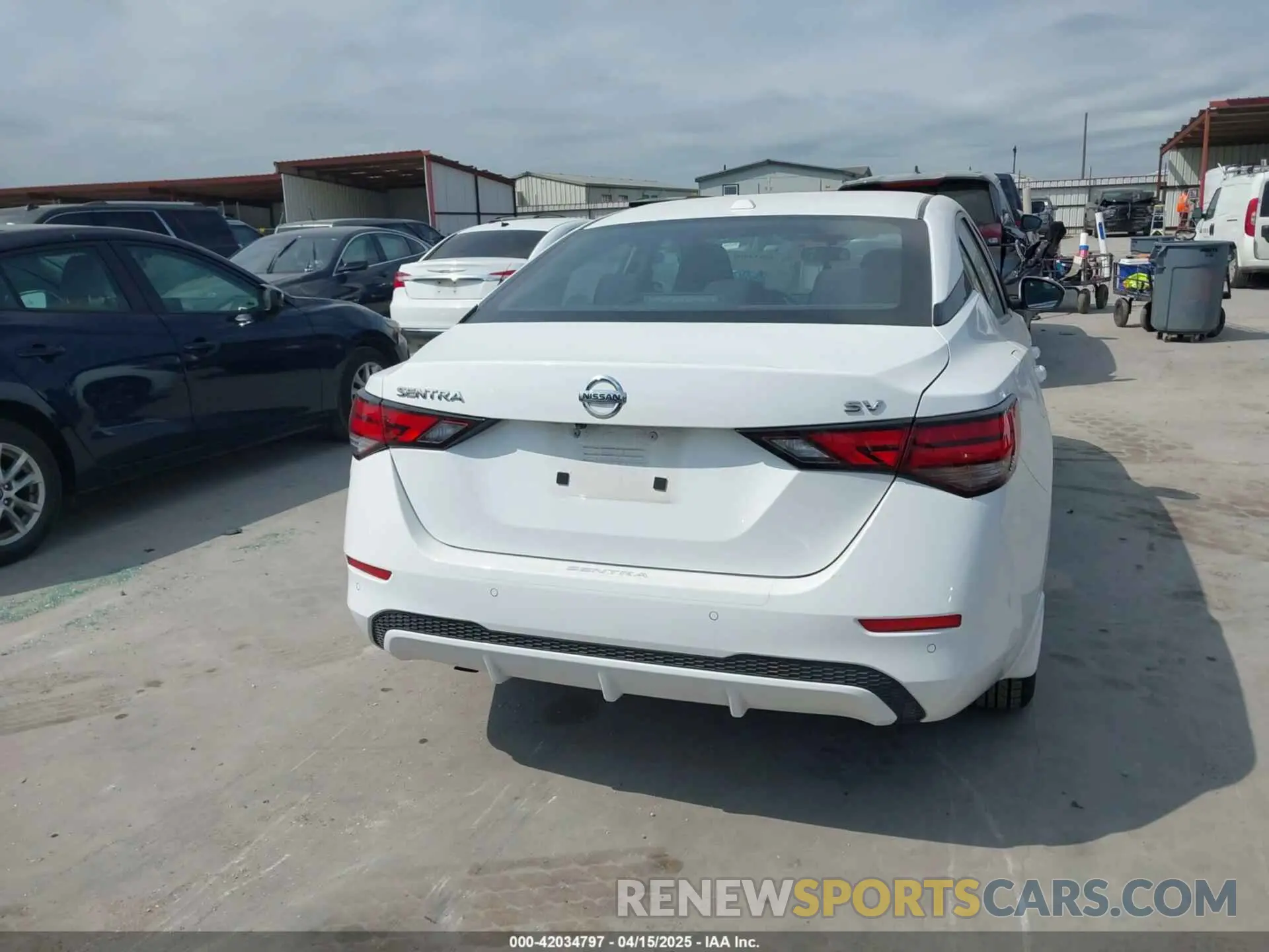 16 Photograph of a damaged car 3N1AB8CV3NY234699 NISSAN SENTRA 2022