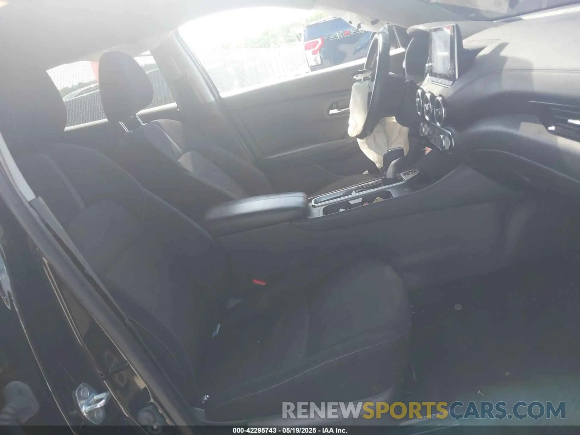 5 Photograph of a damaged car 3N1AB8CV3NY269663 NISSAN SENTRA 2022