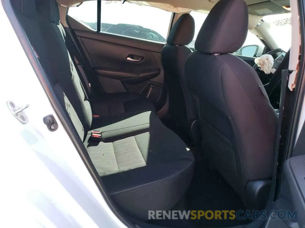 10 Photograph of a damaged car 3N1AB8CV3NY306971 NISSAN SENTRA 2022