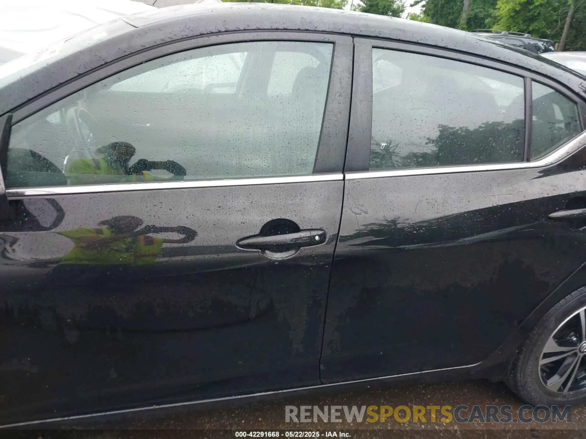 15 Photograph of a damaged car 3N1AB8CV4NY233481 NISSAN SENTRA 2022