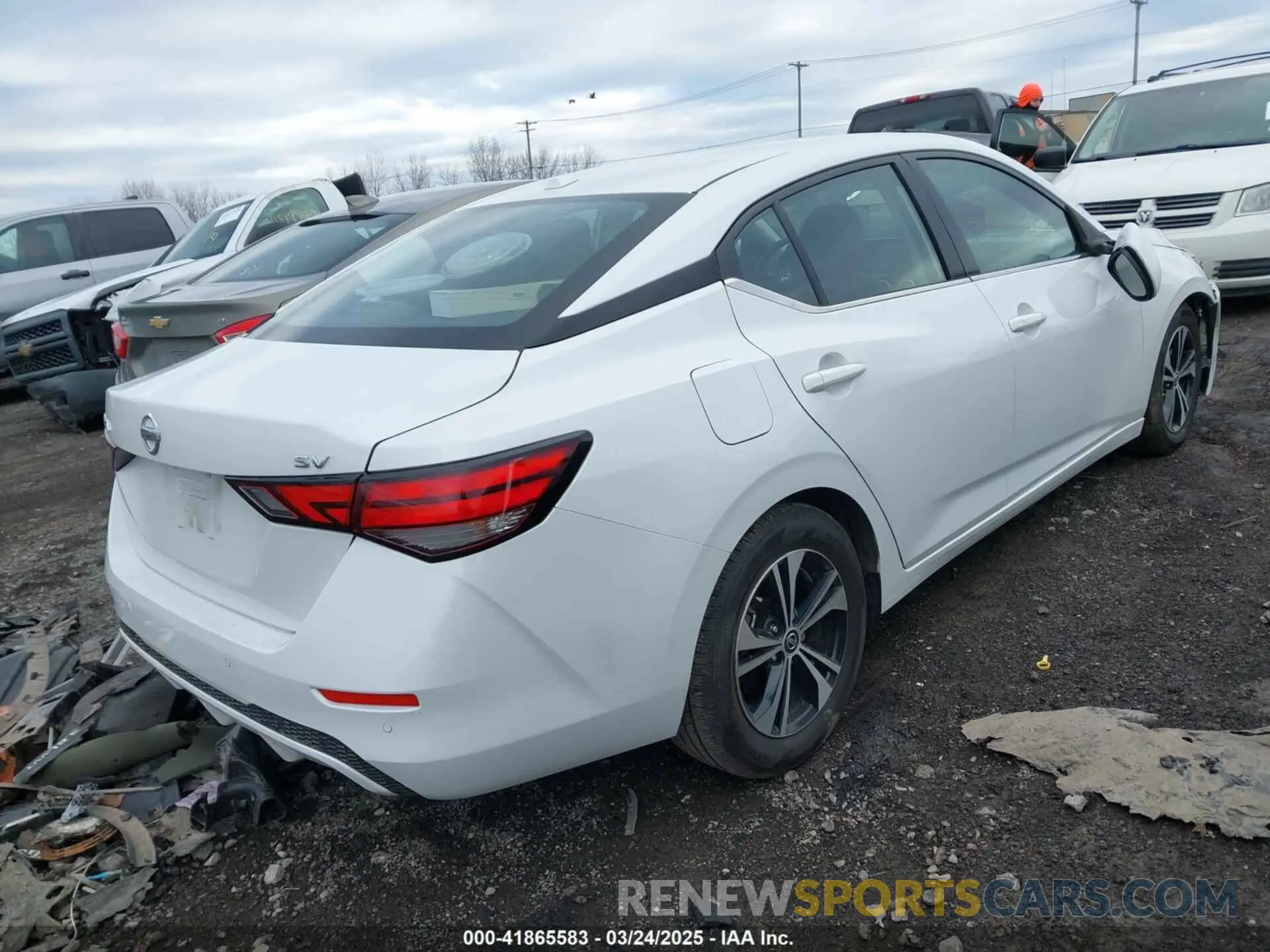 4 Photograph of a damaged car 3N1AB8CV4NY317817 NISSAN SENTRA 2022