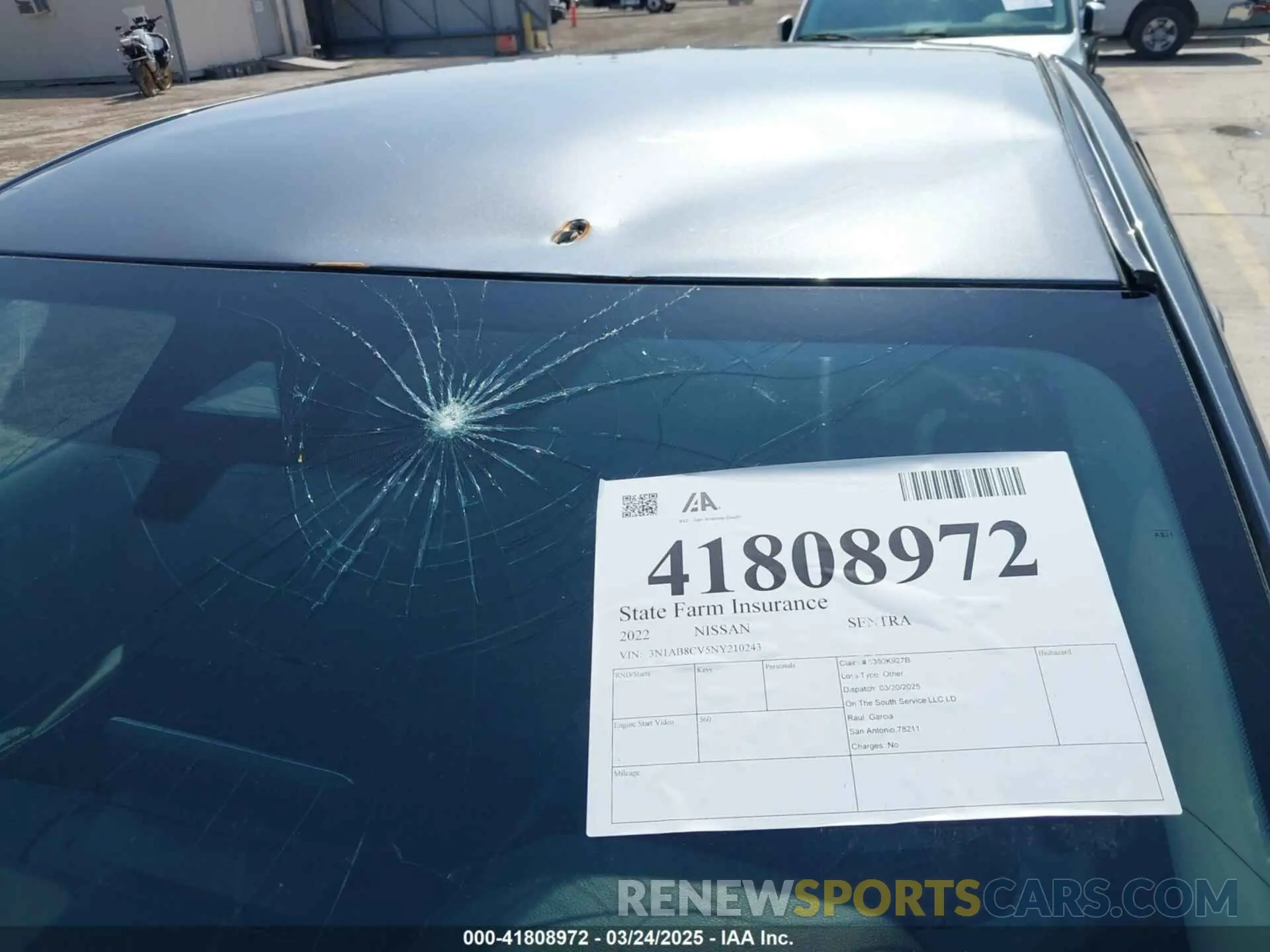 18 Photograph of a damaged car 3N1AB8CV5NY210243 NISSAN SENTRA 2022