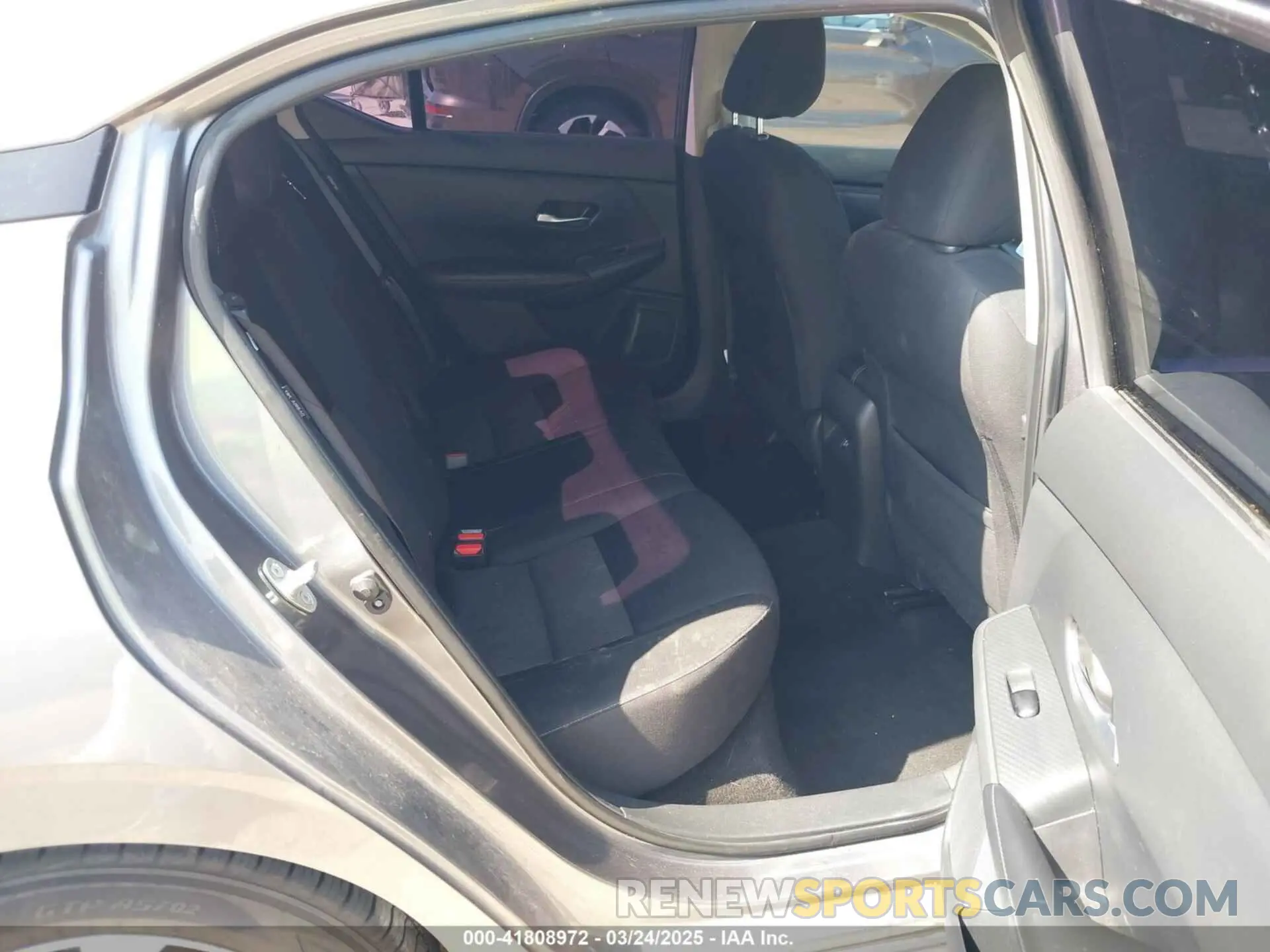 8 Photograph of a damaged car 3N1AB8CV5NY210243 NISSAN SENTRA 2022