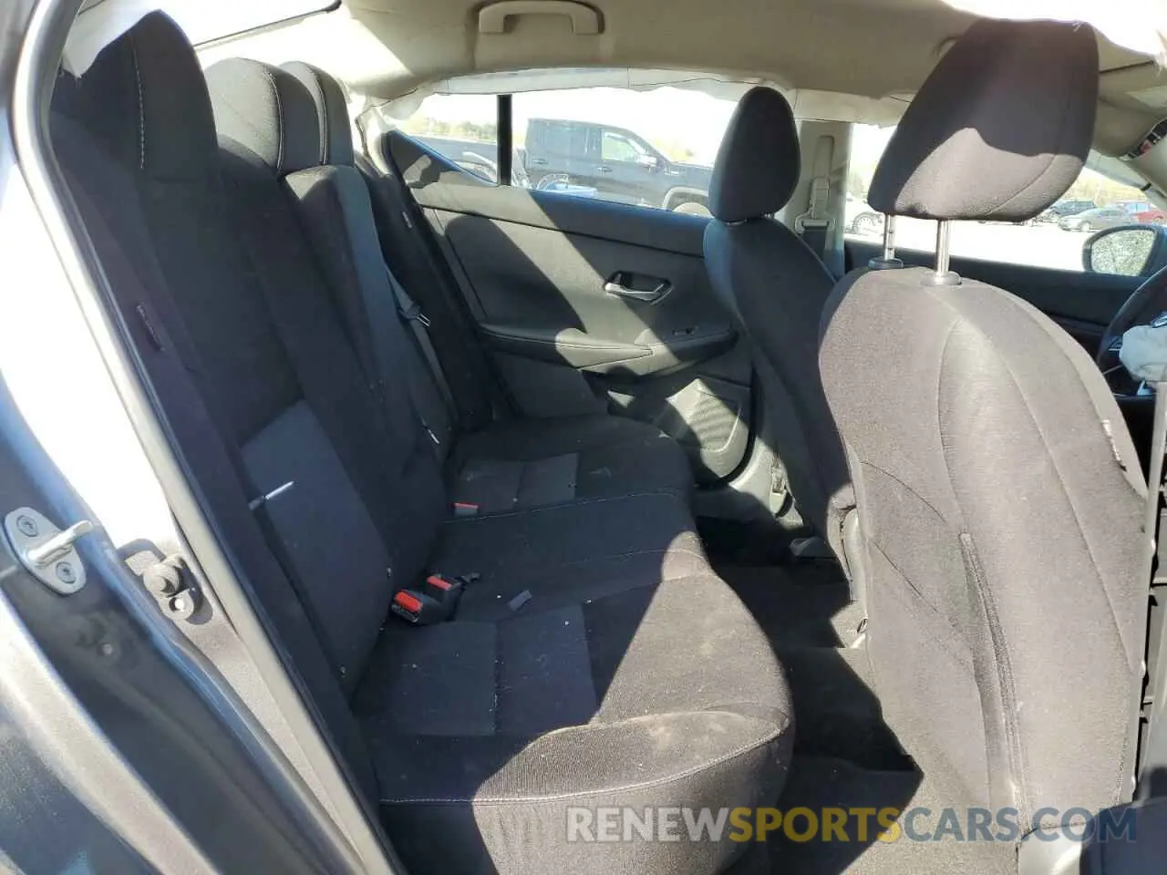 10 Photograph of a damaged car 3N1AB8CV5NY233389 NISSAN SENTRA 2022