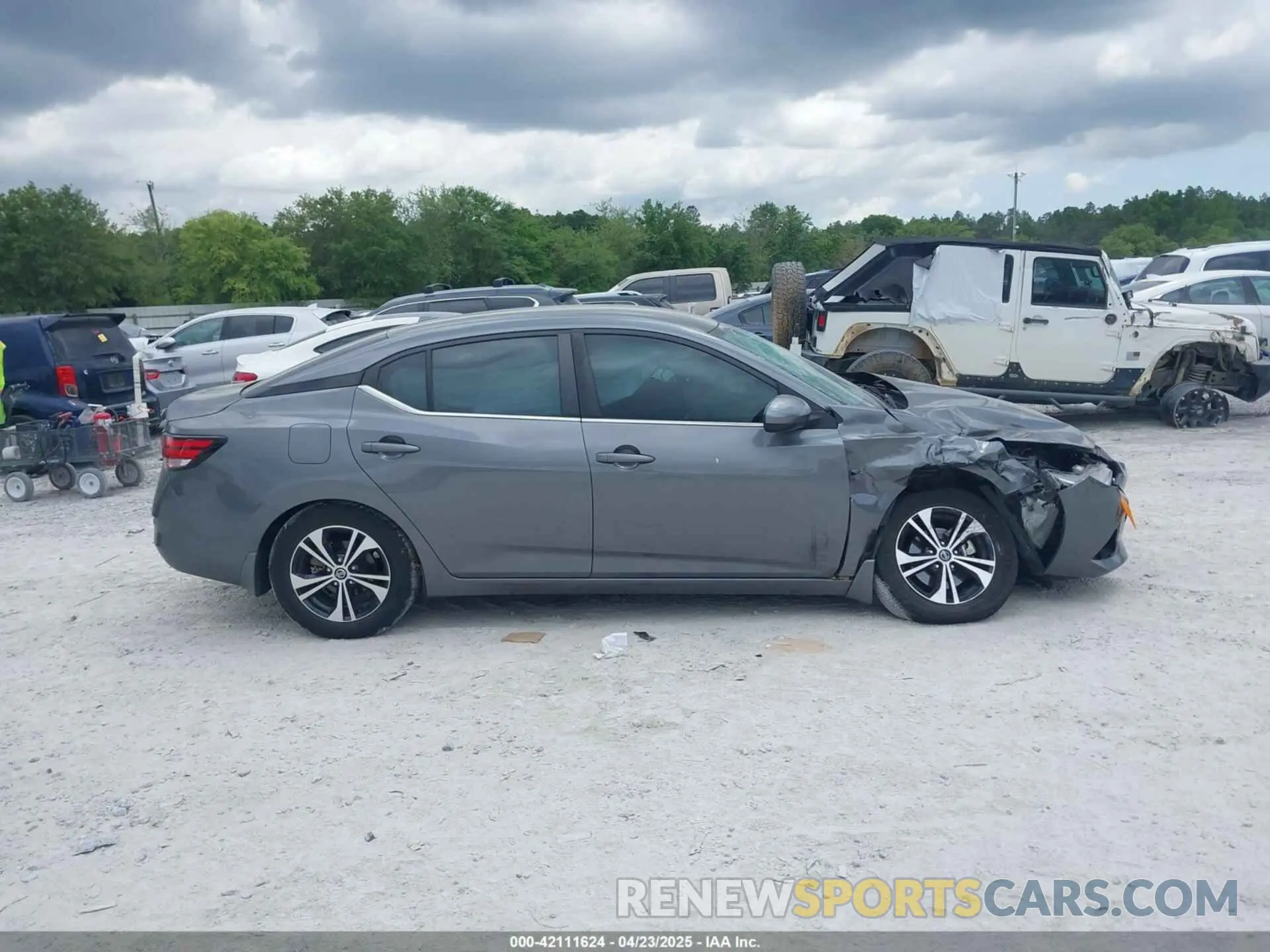 13 Photograph of a damaged car 3N1AB8CV5NY246109 NISSAN SENTRA 2022