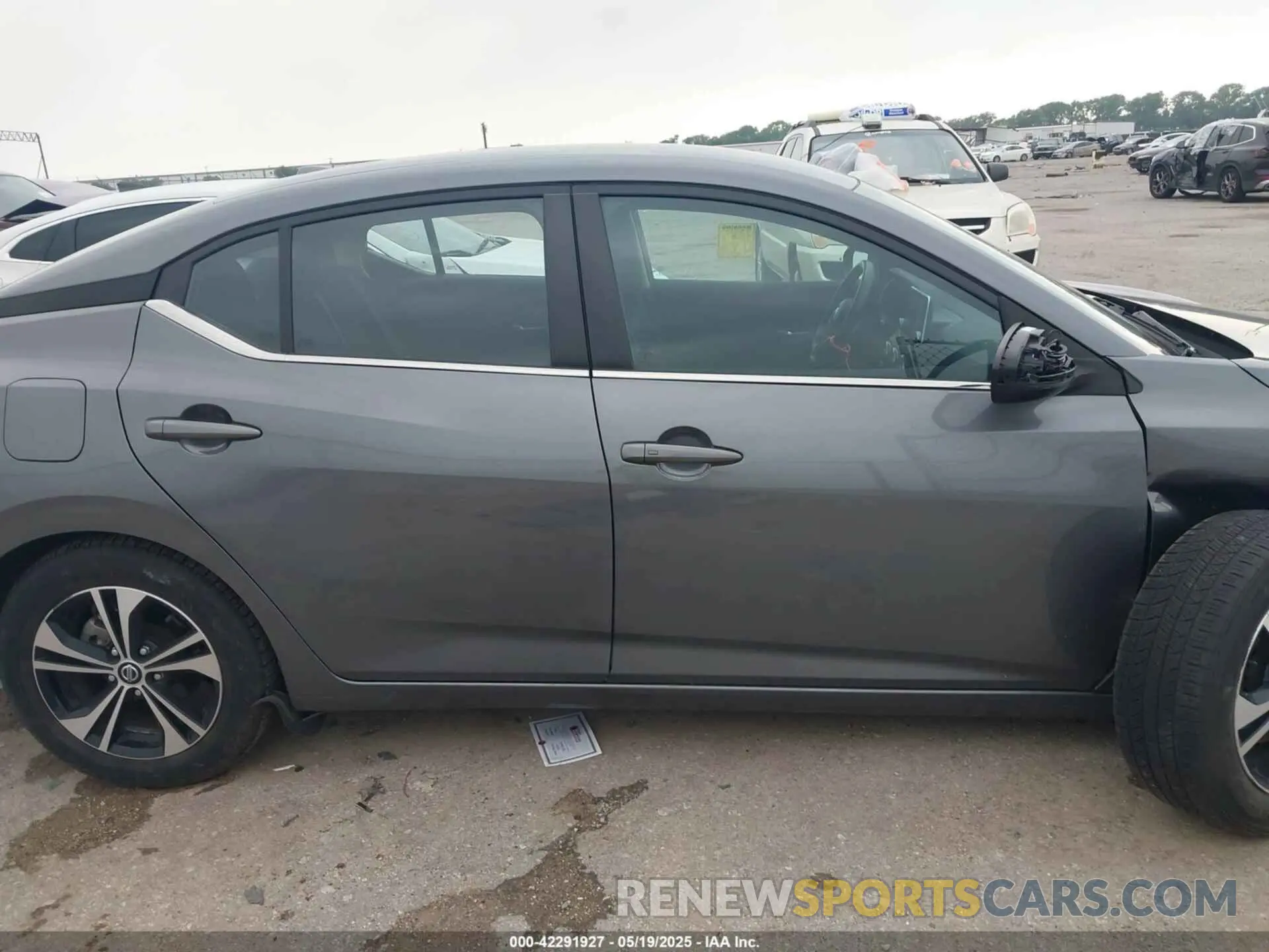 13 Photograph of a damaged car 3N1AB8CV5NY255103 NISSAN SENTRA 2022