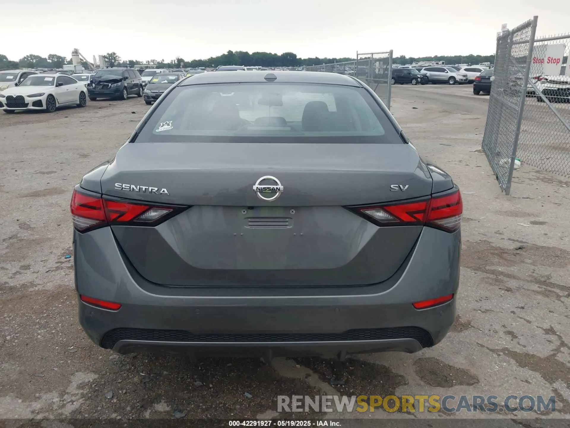 16 Photograph of a damaged car 3N1AB8CV5NY255103 NISSAN SENTRA 2022