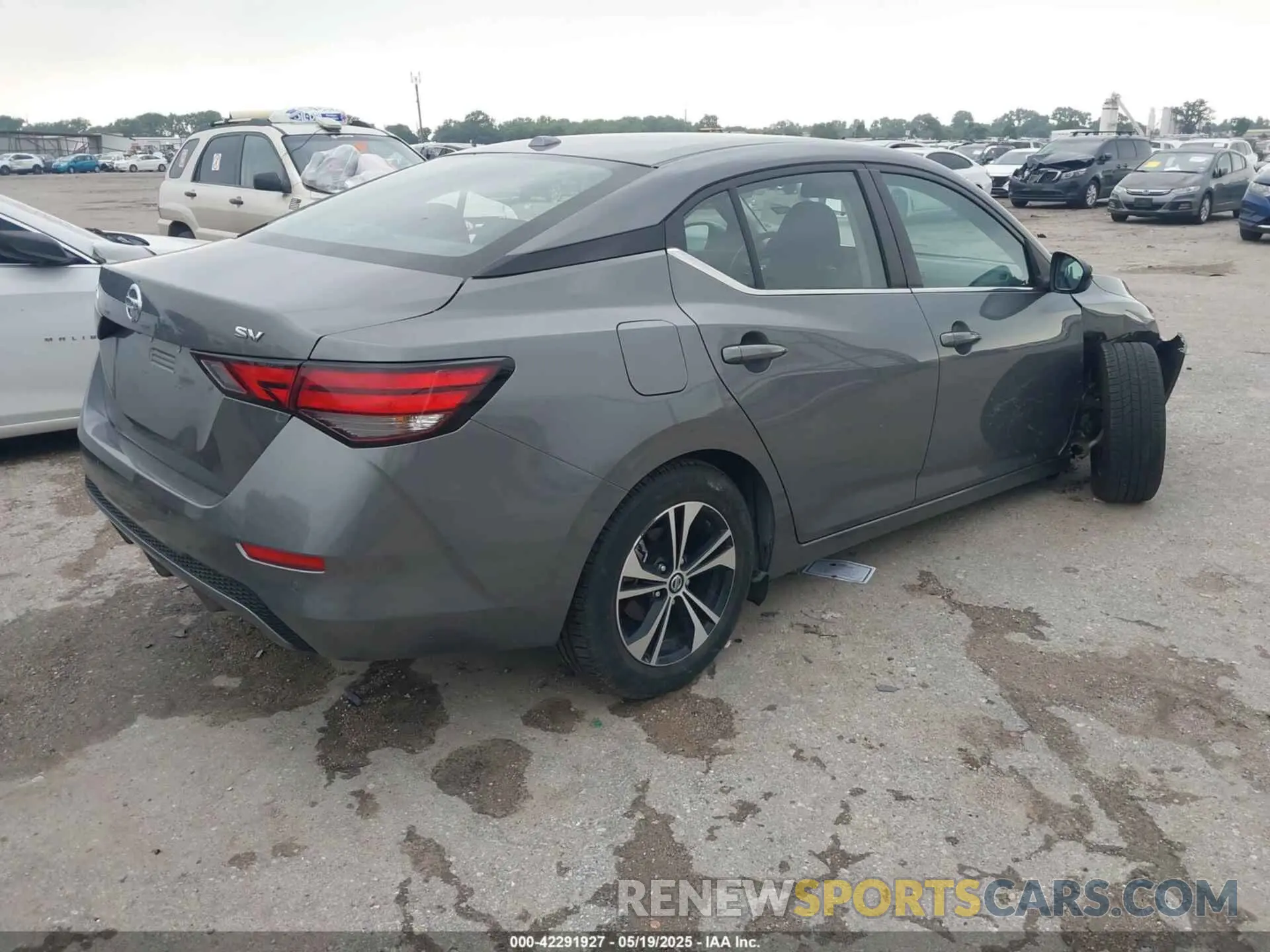 4 Photograph of a damaged car 3N1AB8CV5NY255103 NISSAN SENTRA 2022