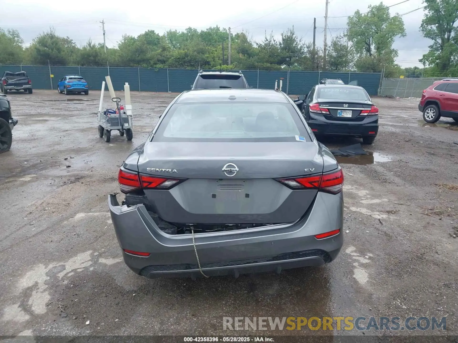 16 Photograph of a damaged car 3N1AB8CV5NY275688 NISSAN SENTRA 2022