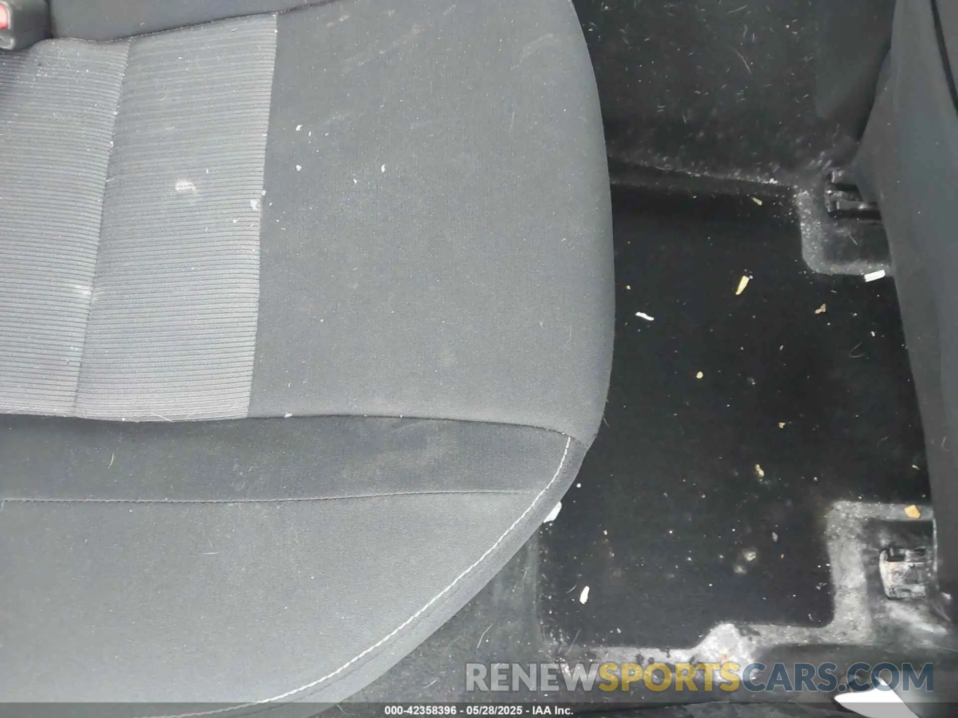8 Photograph of a damaged car 3N1AB8CV5NY275688 NISSAN SENTRA 2022