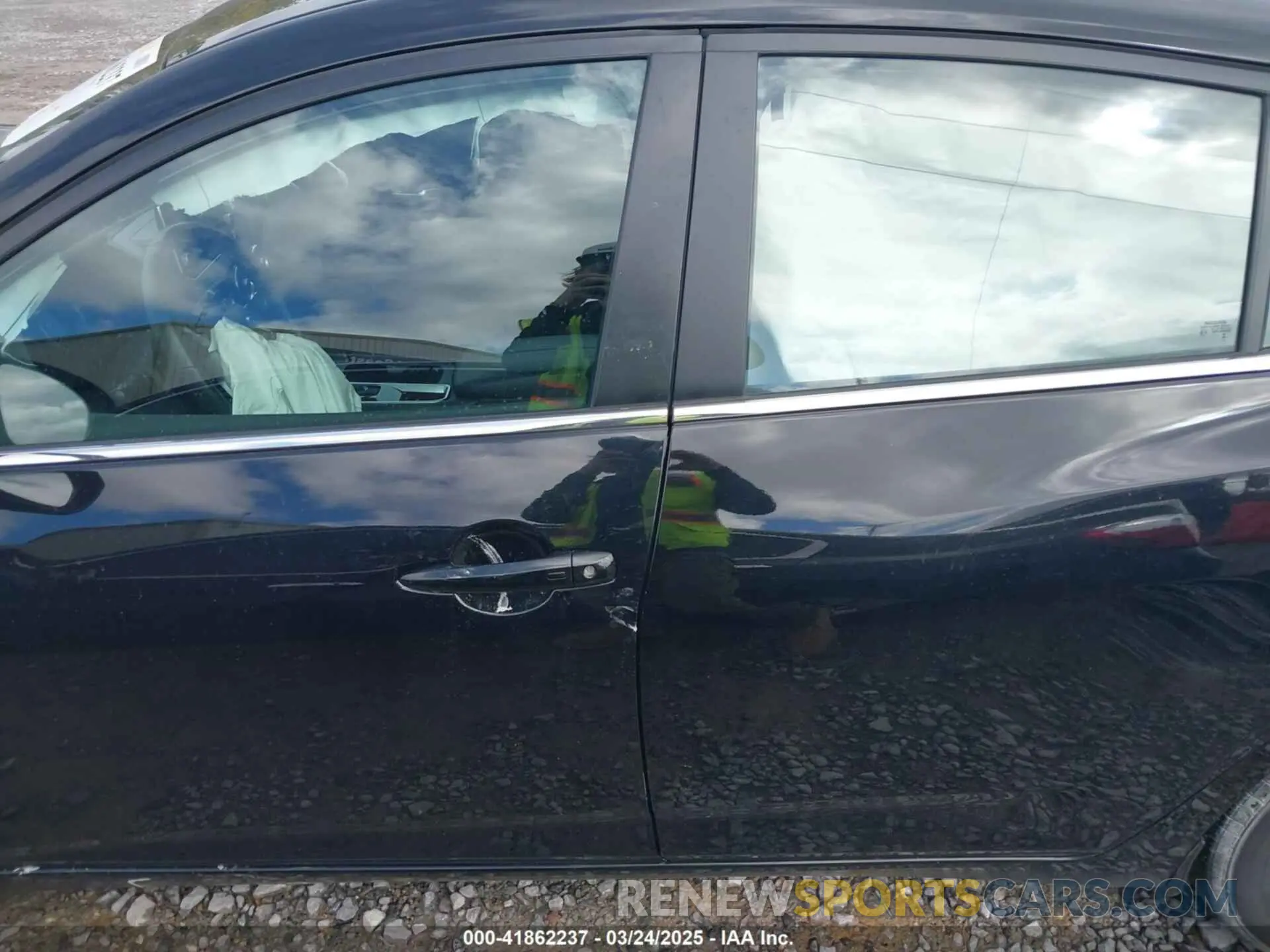 14 Photograph of a damaged car 3N1AB8CV5NY291339 NISSAN SENTRA 2022