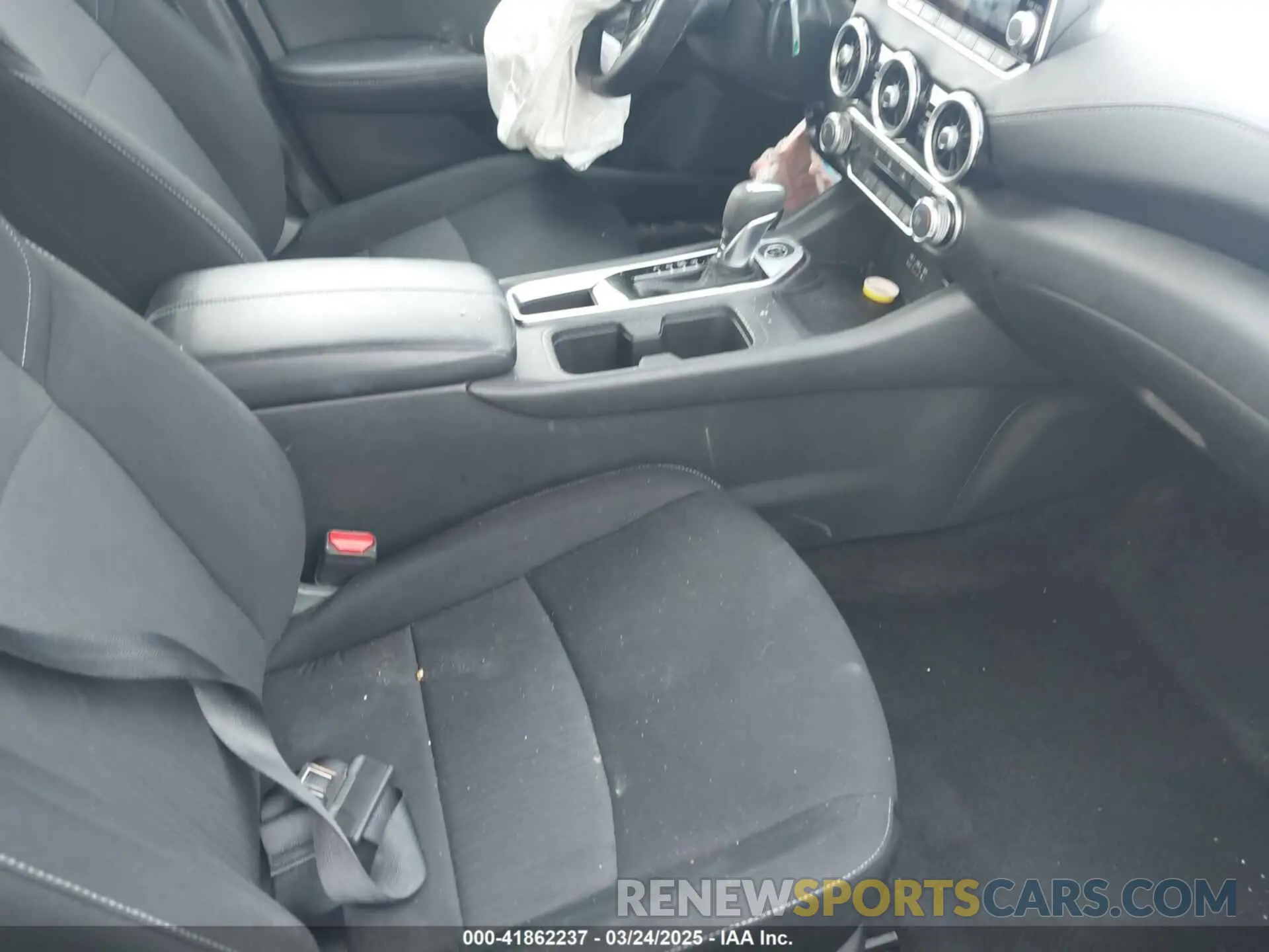 5 Photograph of a damaged car 3N1AB8CV5NY291339 NISSAN SENTRA 2022
