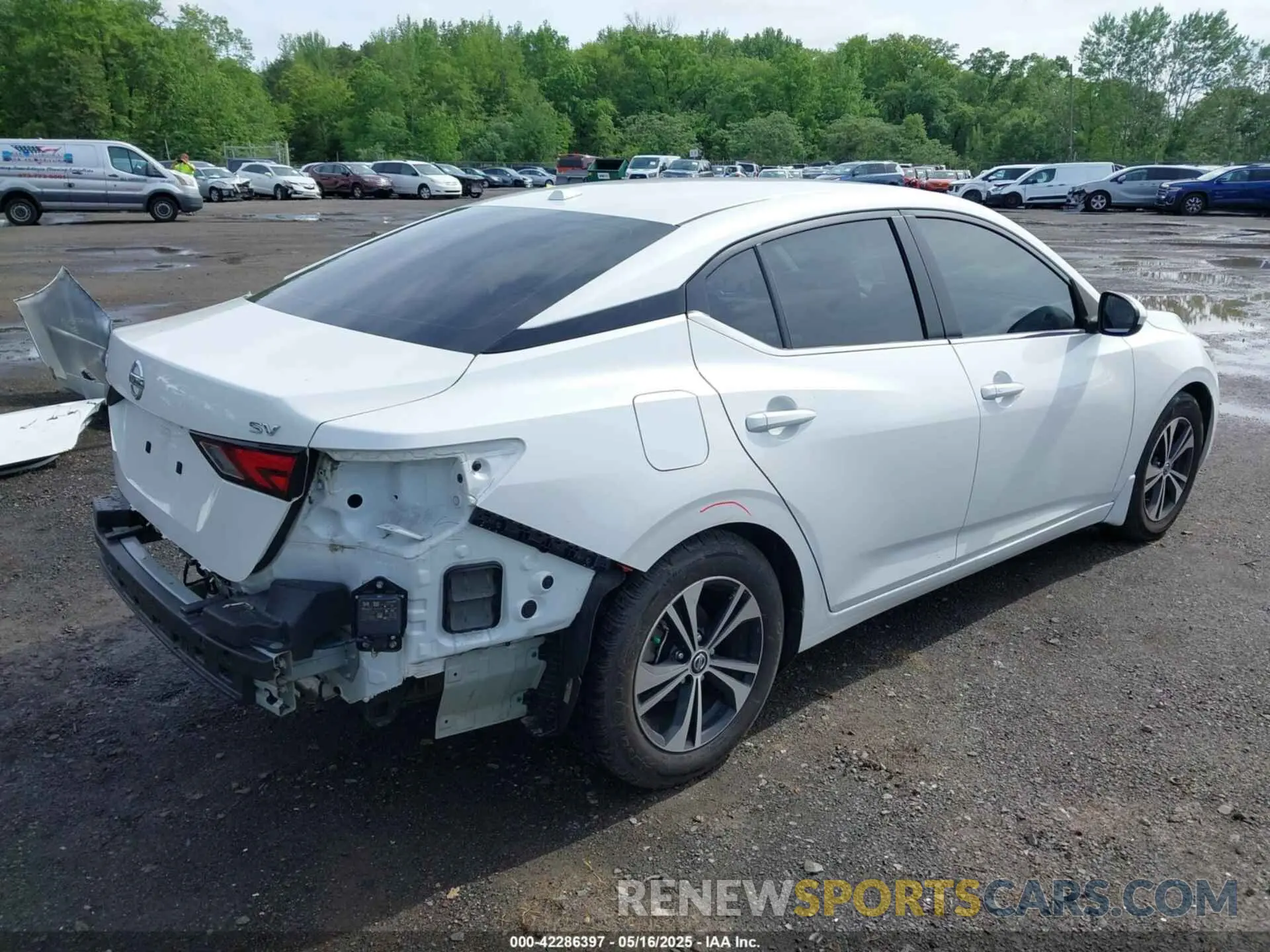 18 Photograph of a damaged car 3N1AB8CV5NY292832 NISSAN SENTRA 2022