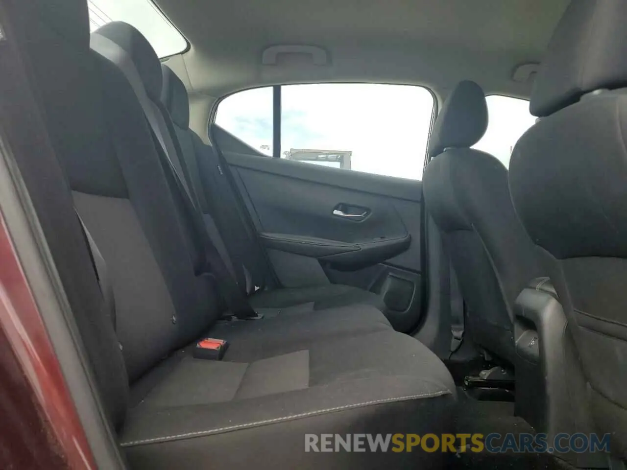 10 Photograph of a damaged car 3N1AB8CV6NY215161 NISSAN SENTRA 2022