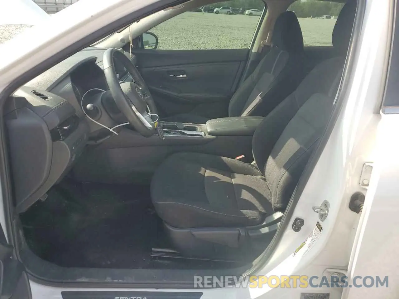 7 Photograph of a damaged car 3N1AB8CV6NY229853 NISSAN SENTRA 2022