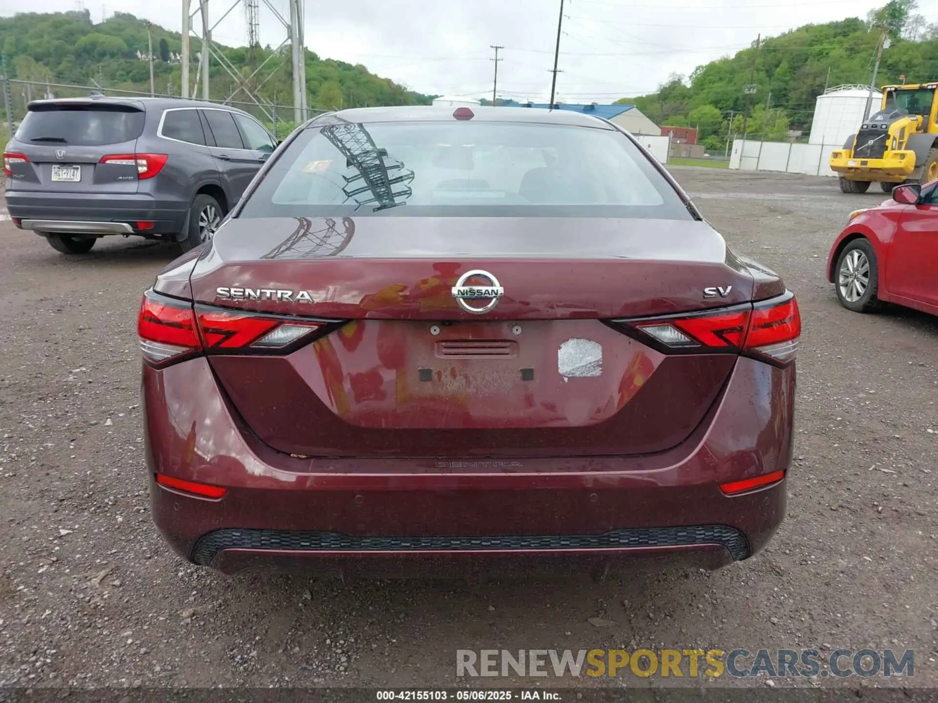 17 Photograph of a damaged car 3N1AB8CV6NY236866 NISSAN SENTRA 2022