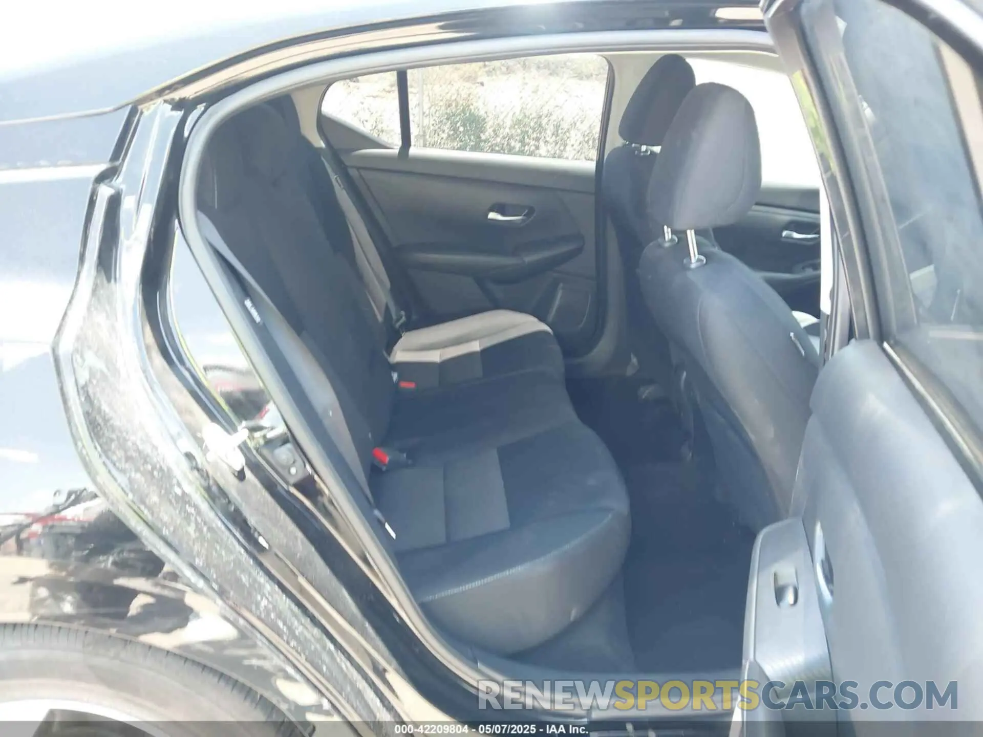 8 Photograph of a damaged car 3N1AB8CV6NY311503 NISSAN SENTRA 2022