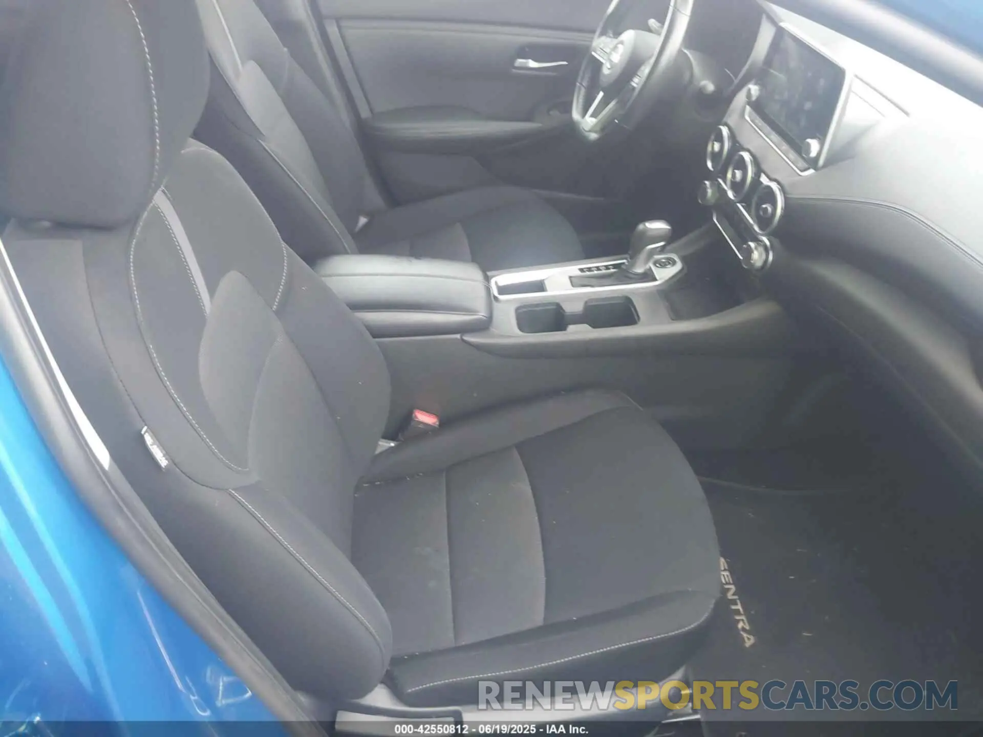 5 Photograph of a damaged car 3N1AB8CV6NY318614 NISSAN SENTRA 2022