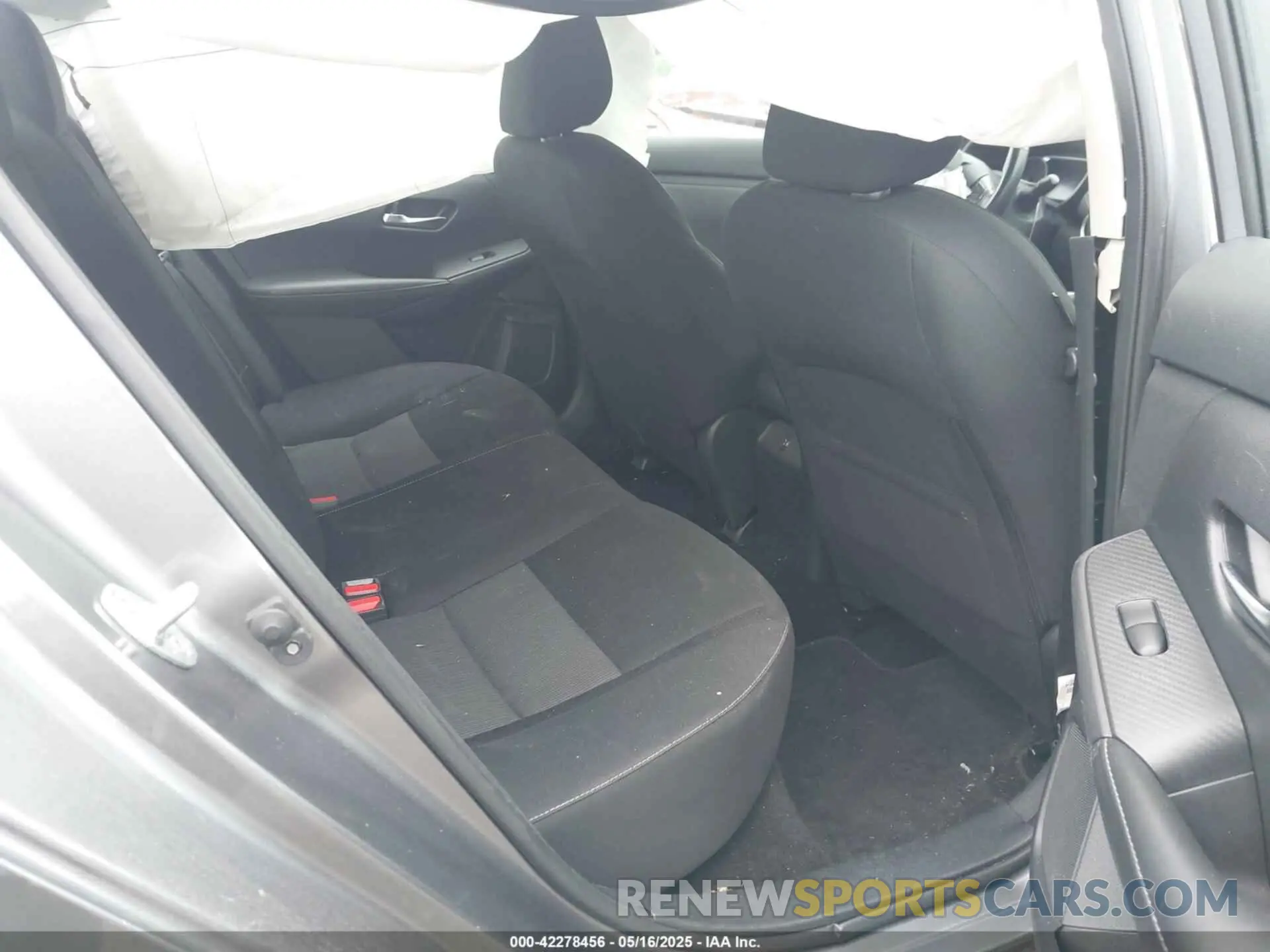 8 Photograph of a damaged car 3N1AB8CV7NY241087 NISSAN SENTRA 2022
