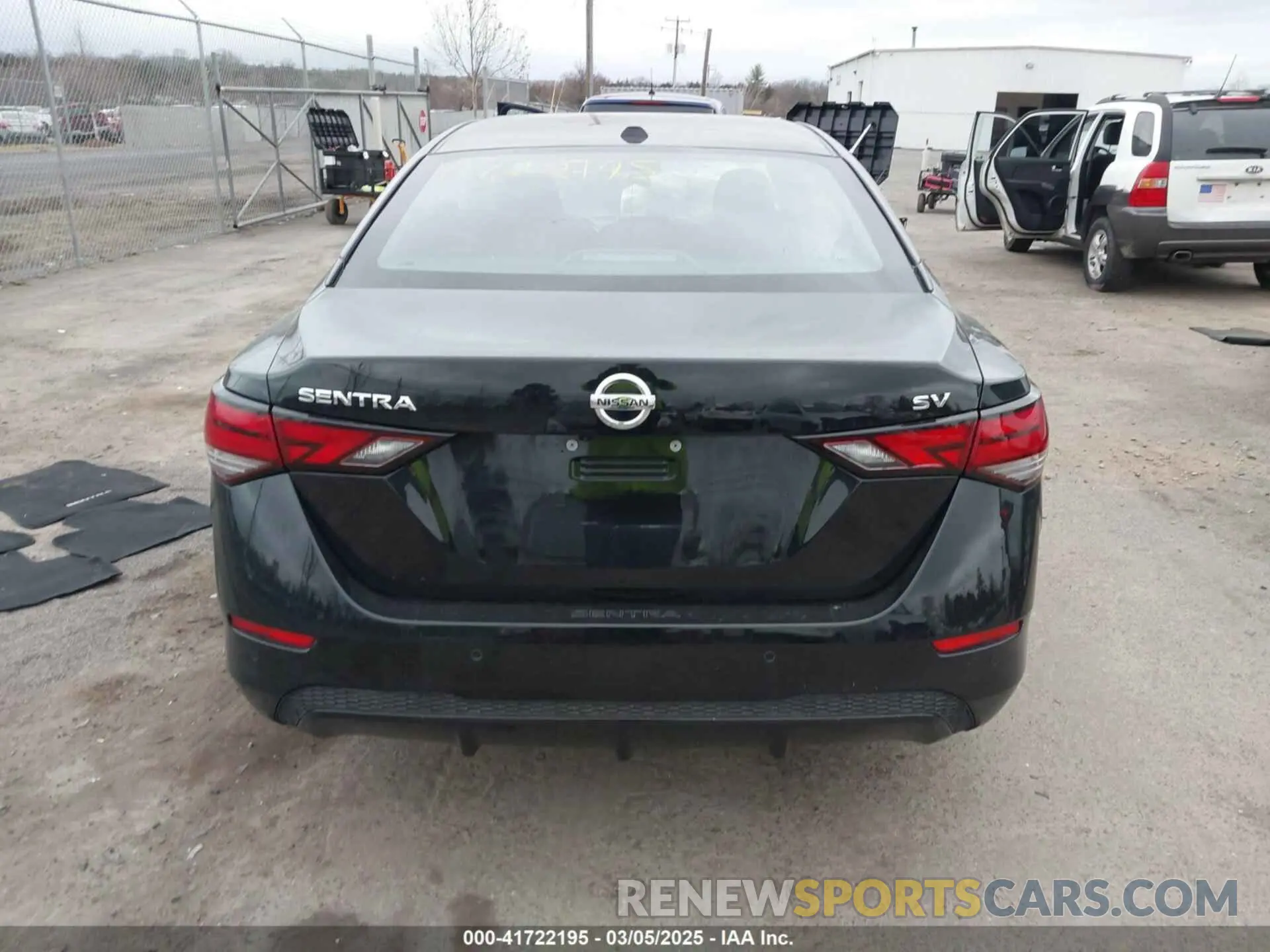 17 Photograph of a damaged car 3N1AB8CV8NY216134 NISSAN SENTRA 2022