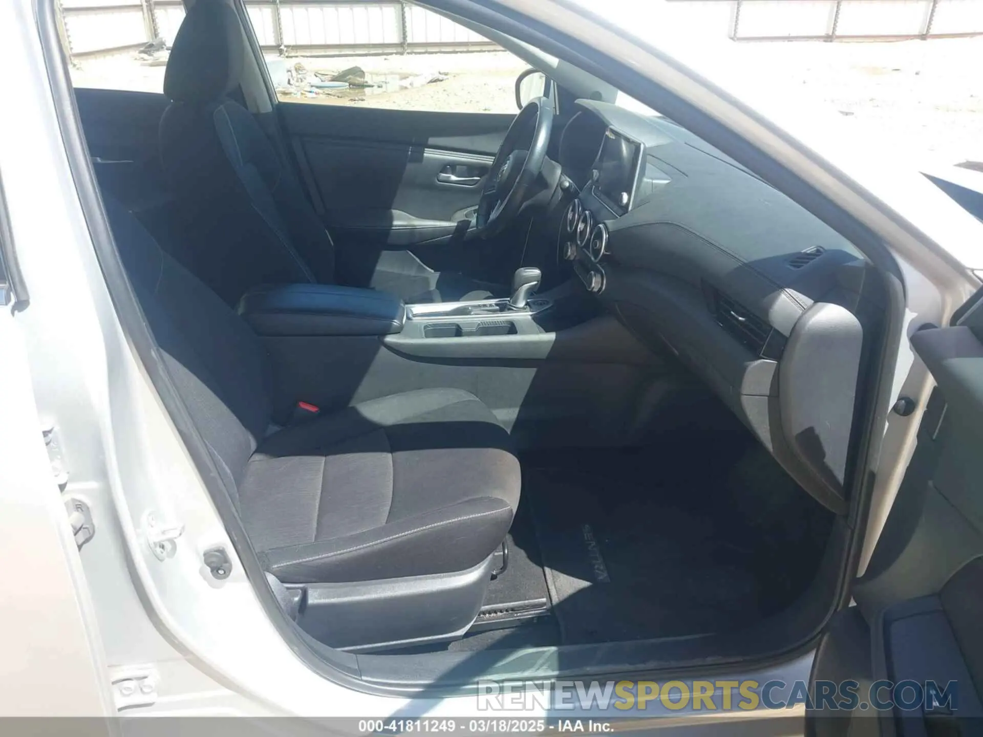 5 Photograph of a damaged car 3N1AB8CV8NY243298 NISSAN SENTRA 2022
