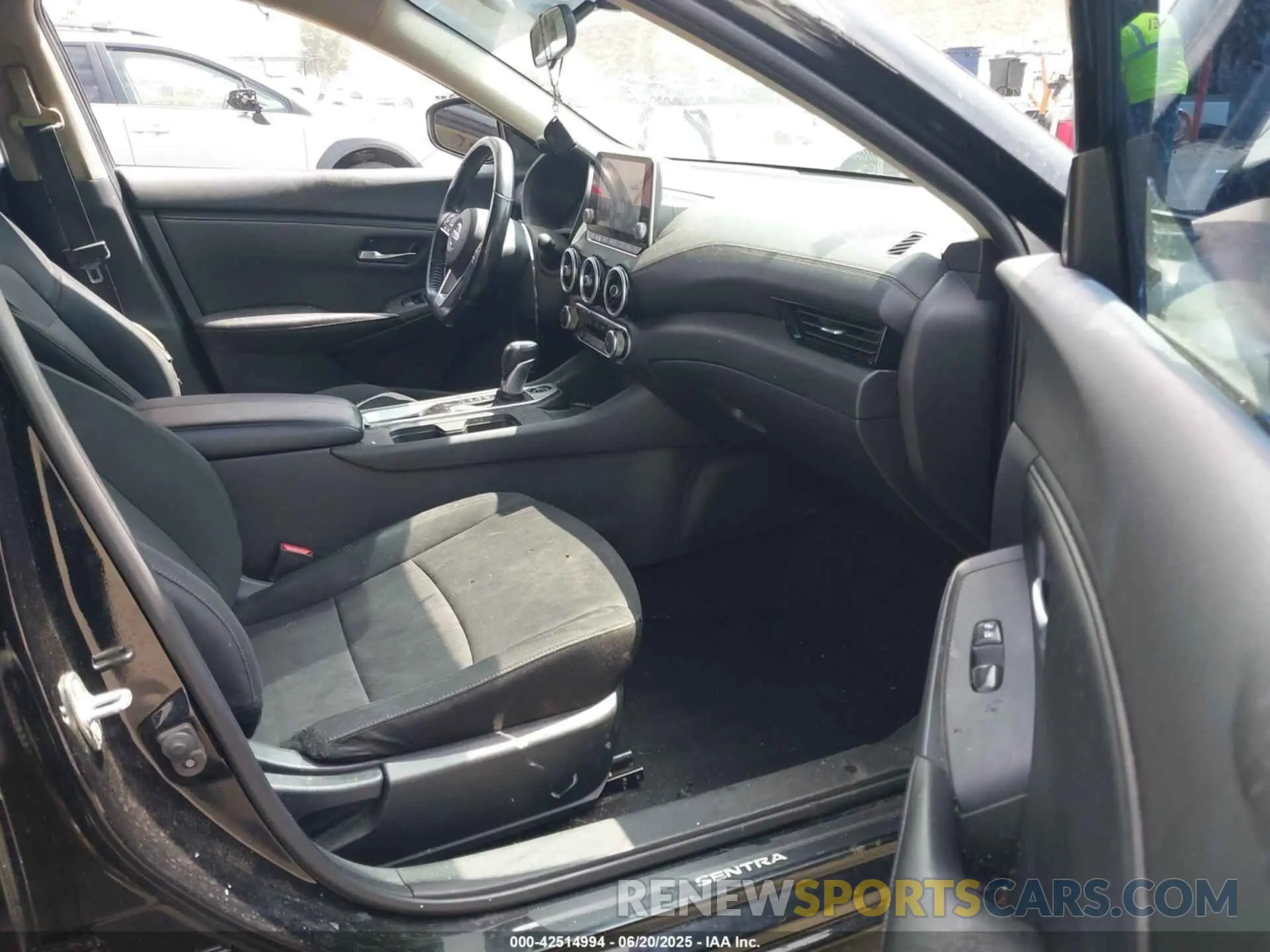 5 Photograph of a damaged car 3N1AB8CV8NY321207 NISSAN SENTRA 2022