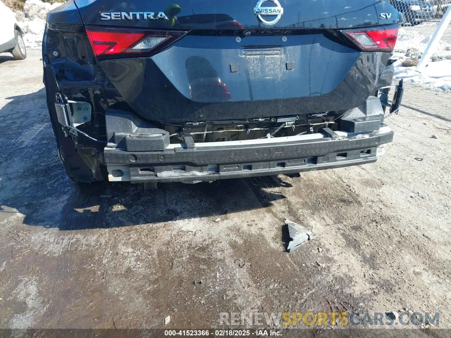18 Photograph of a damaged car 3N1AB8CV9NY235680 NISSAN SENTRA 2022