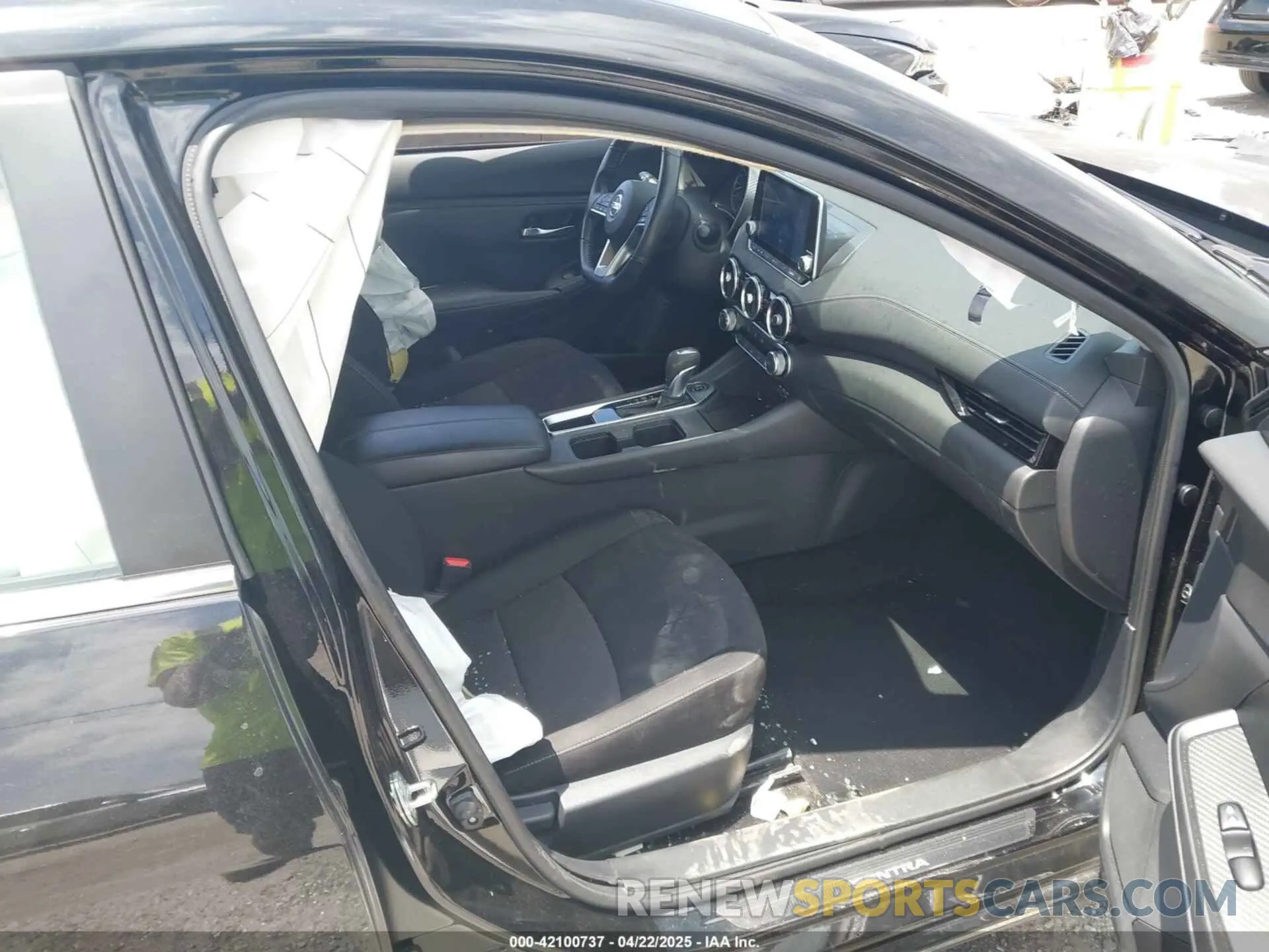 5 Photograph of a damaged car 3N1AB8CV9NY245898 NISSAN SENTRA 2022