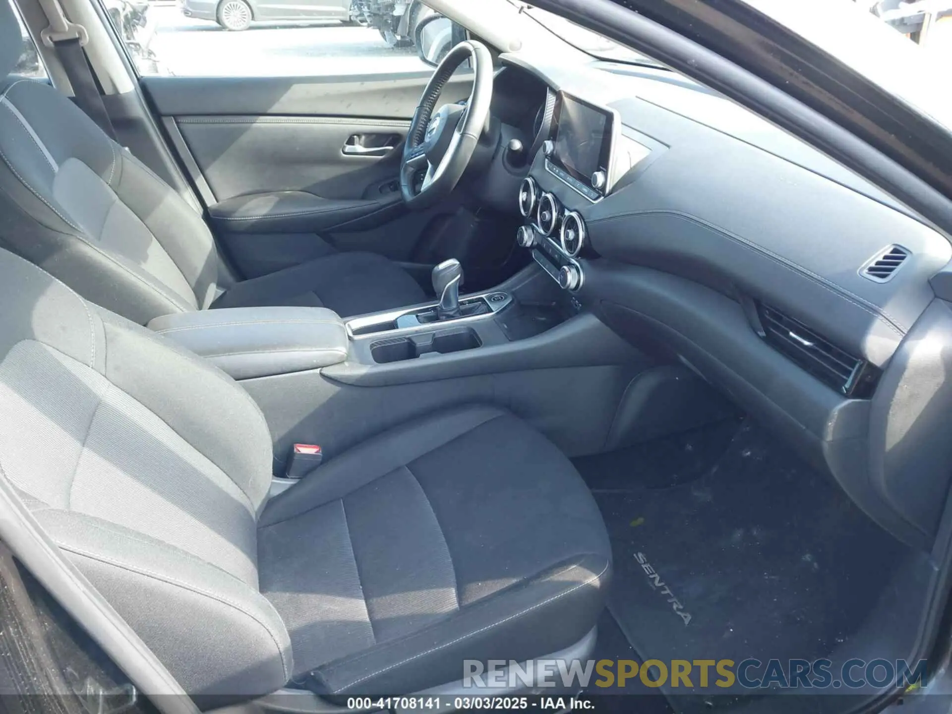 5 Photograph of a damaged car 3N1AB8CV9NY246940 NISSAN SENTRA 2022