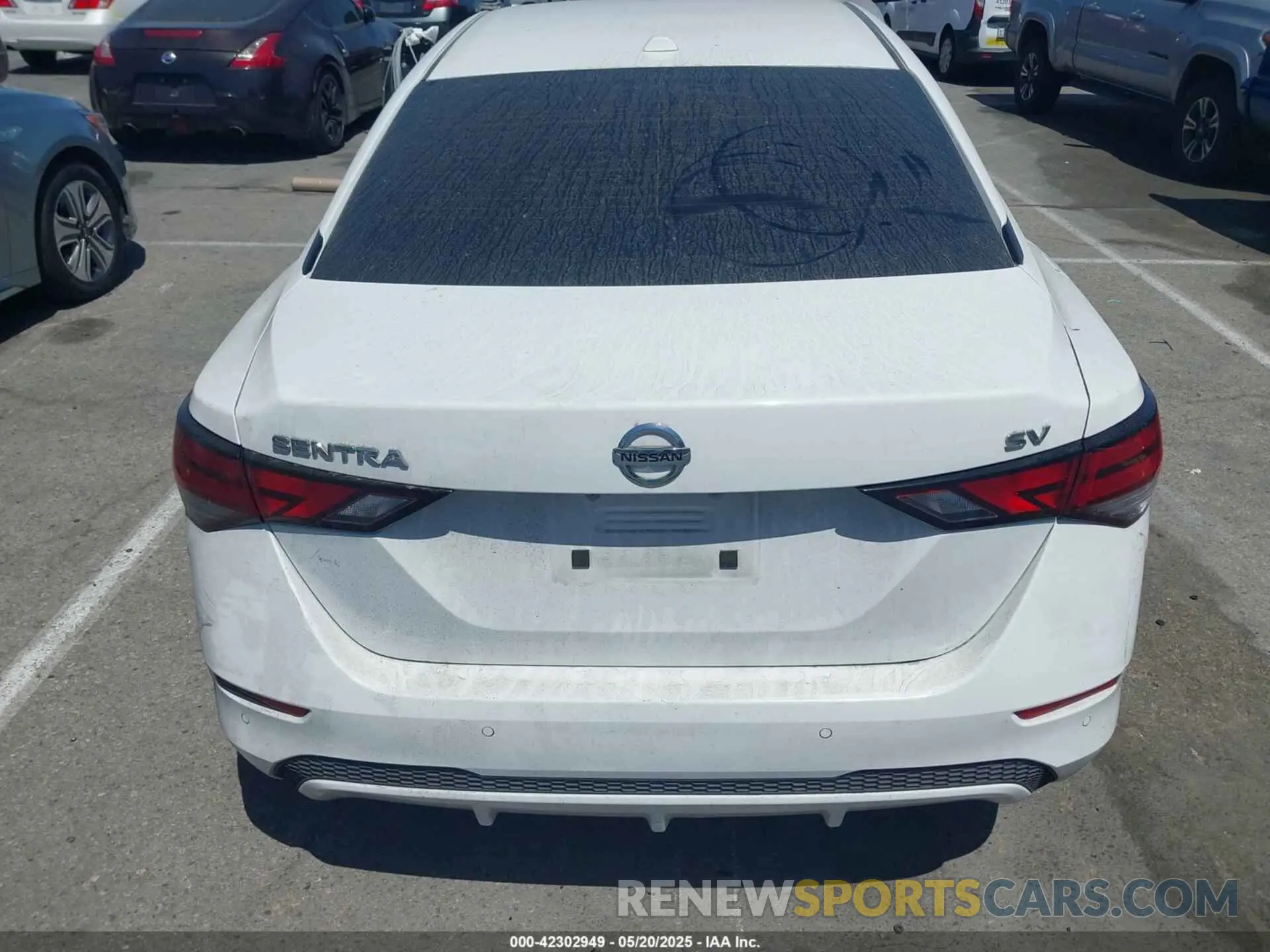 16 Photograph of a damaged car 3N1AB8CV9NY283647 NISSAN SENTRA 2022