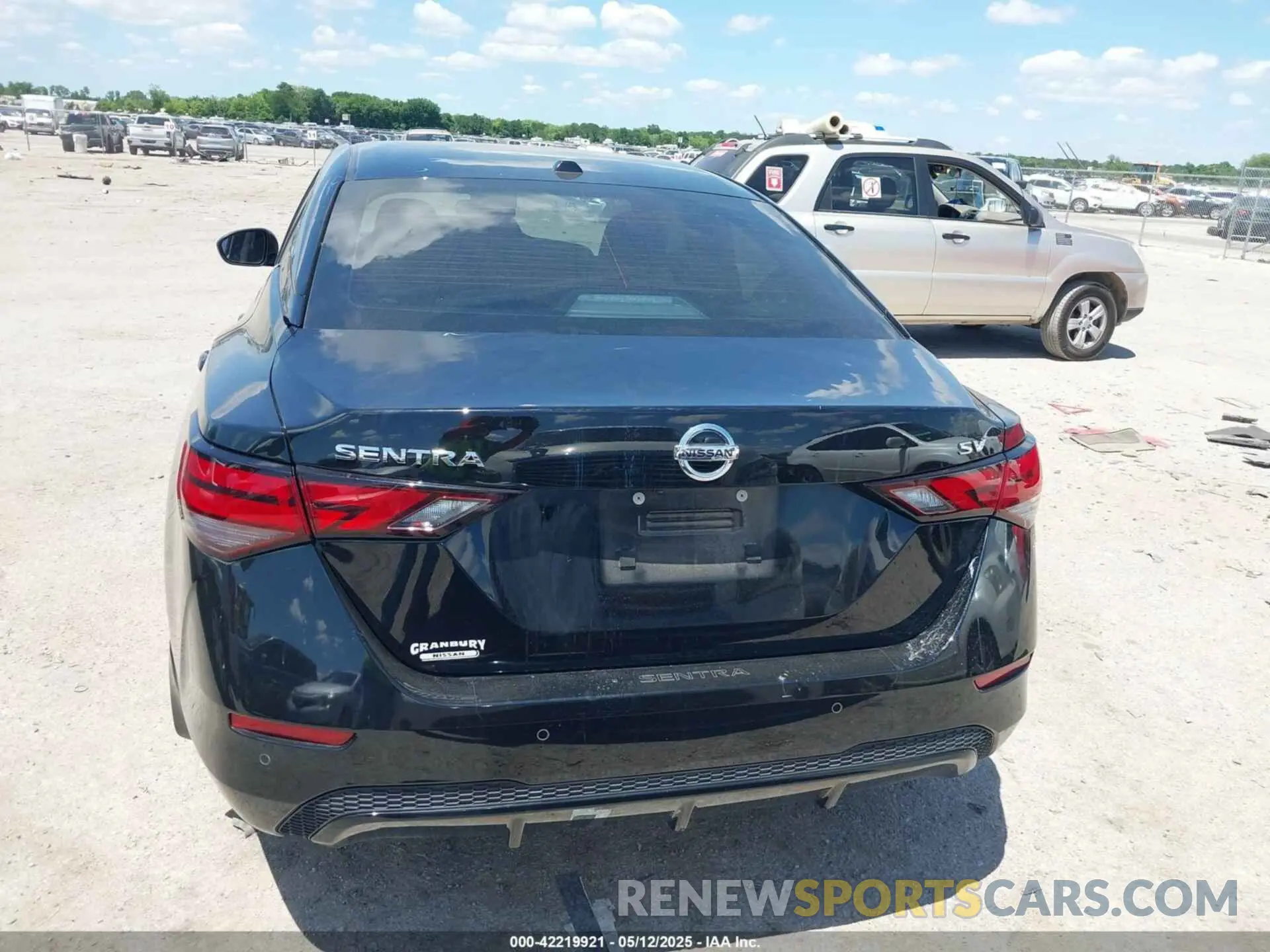 16 Photograph of a damaged car 3N1AB8CV9NY296270 NISSAN SENTRA 2022