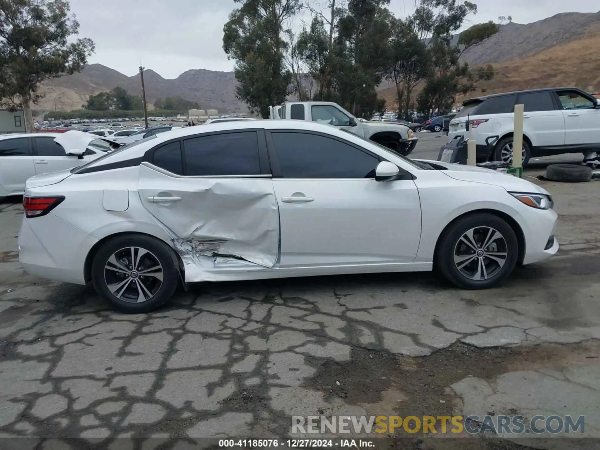 14 Photograph of a damaged car 3N1AB8CV9NY317814 NISSAN SENTRA 2022