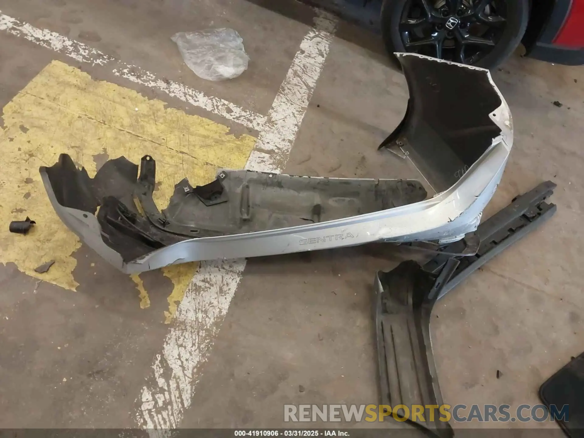 12 Photograph of a damaged car 3N1AB8CVXNY232383 NISSAN SENTRA 2022