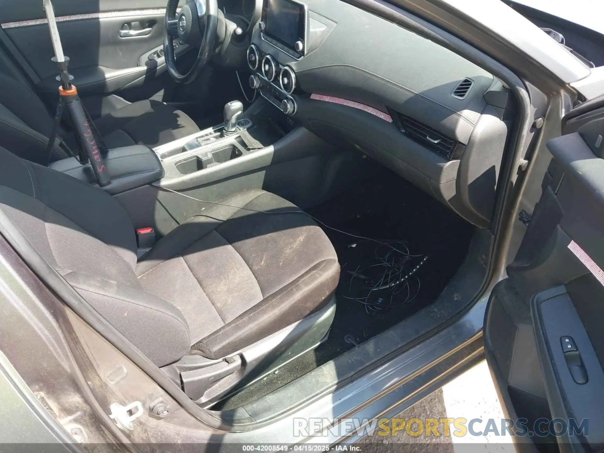 5 Photograph of a damaged car 3N1AB8CVXNY240743 NISSAN SENTRA 2022