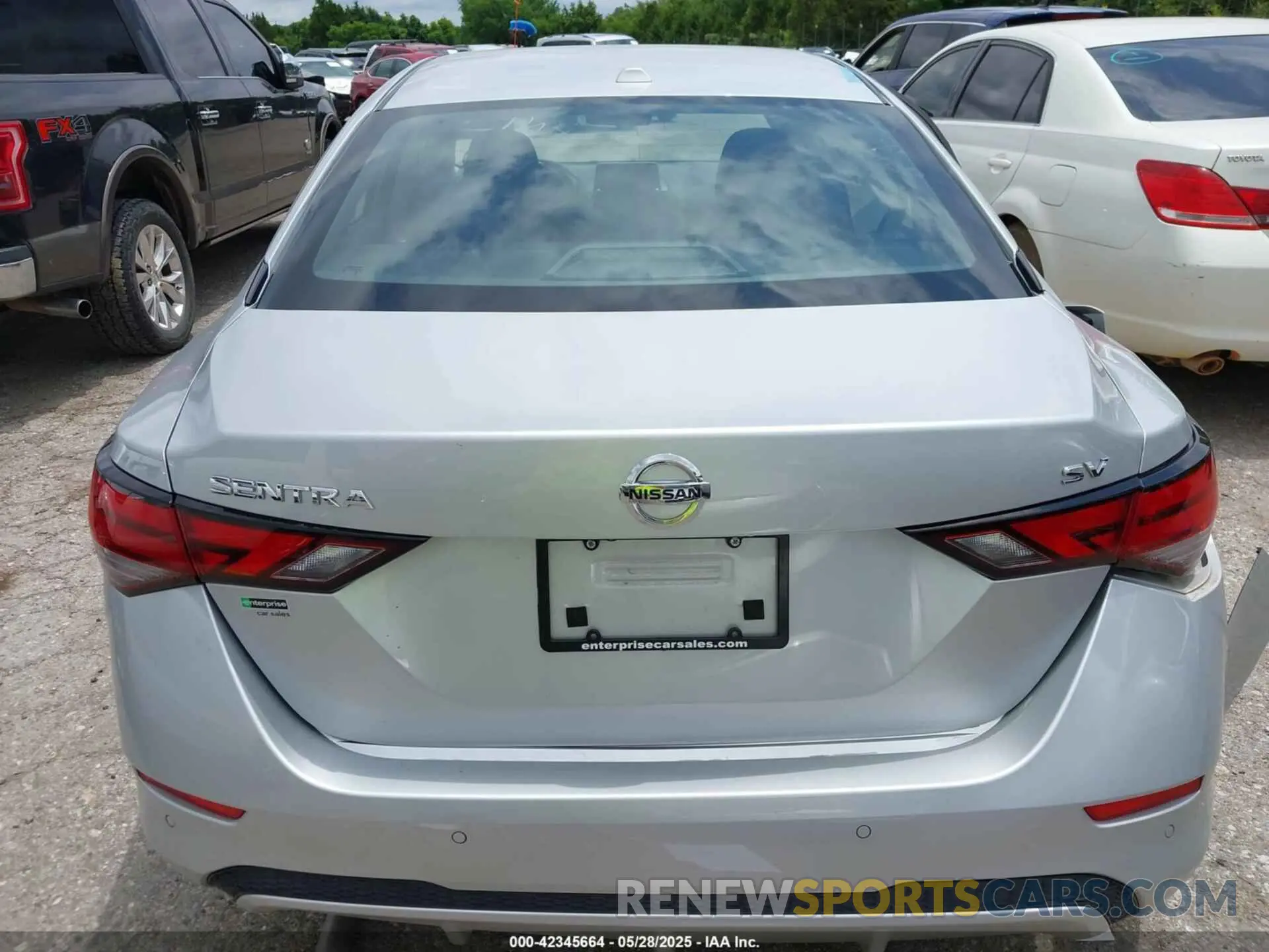 16 Photograph of a damaged car 3N1AB8CVXNY271913 NISSAN SENTRA 2022