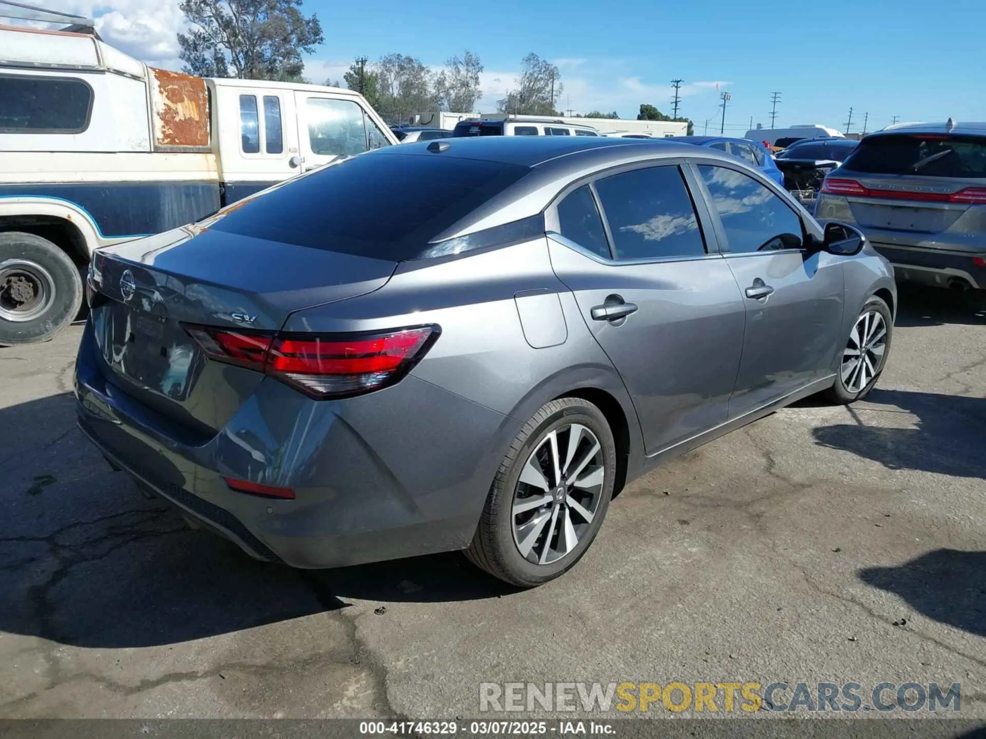 4 Photograph of a damaged car 3N1AB8CVXNY306188 NISSAN SENTRA 2022