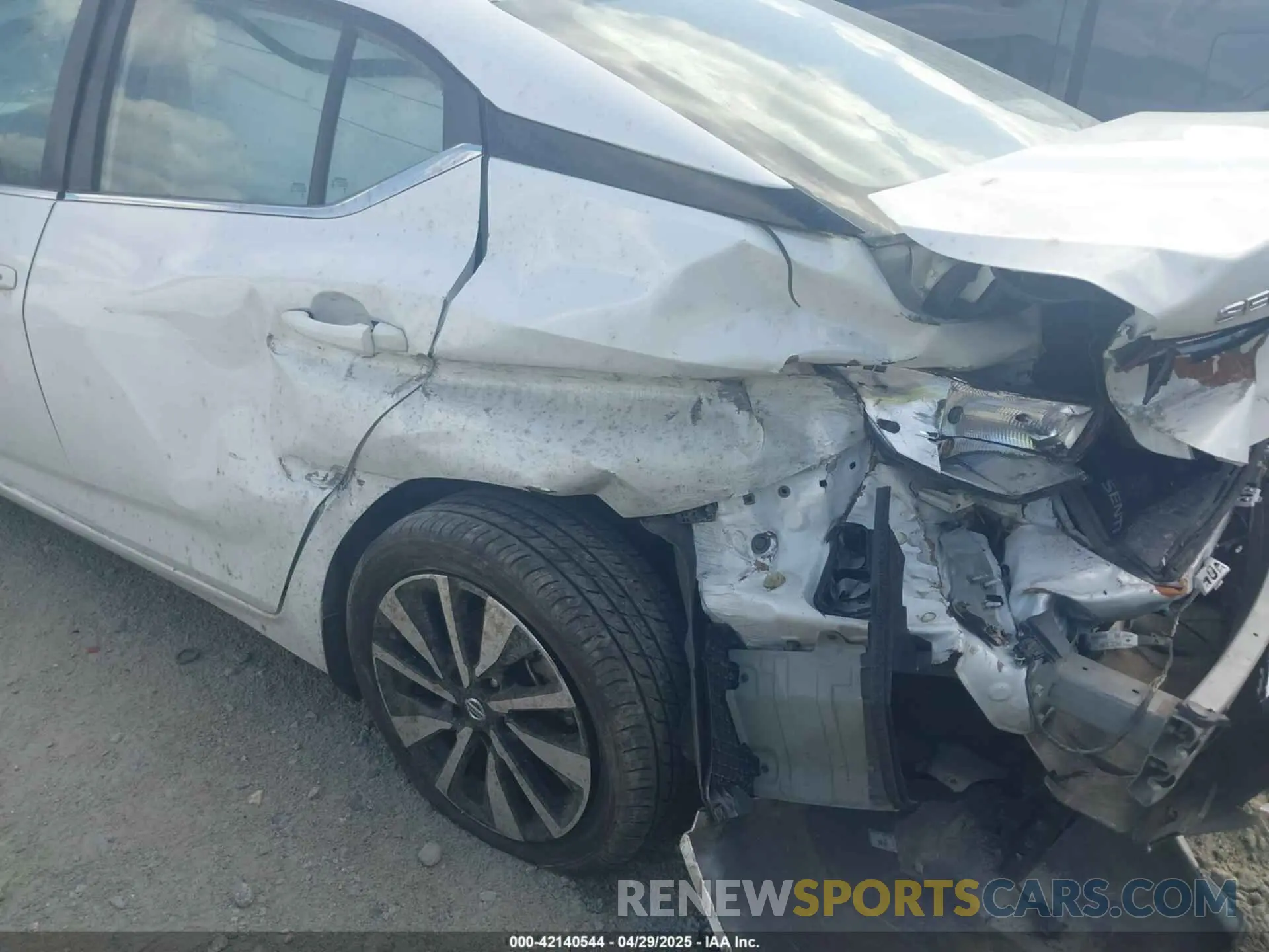 6 Photograph of a damaged car 3N1AB8CVXNY311388 NISSAN SENTRA 2022