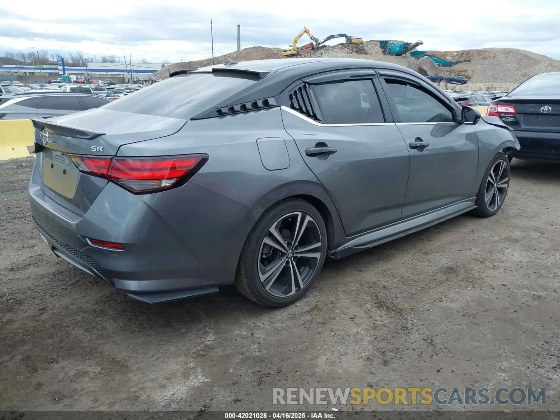 4 Photograph of a damaged car 3N1AB8DV0NY252401 NISSAN SENTRA 2022